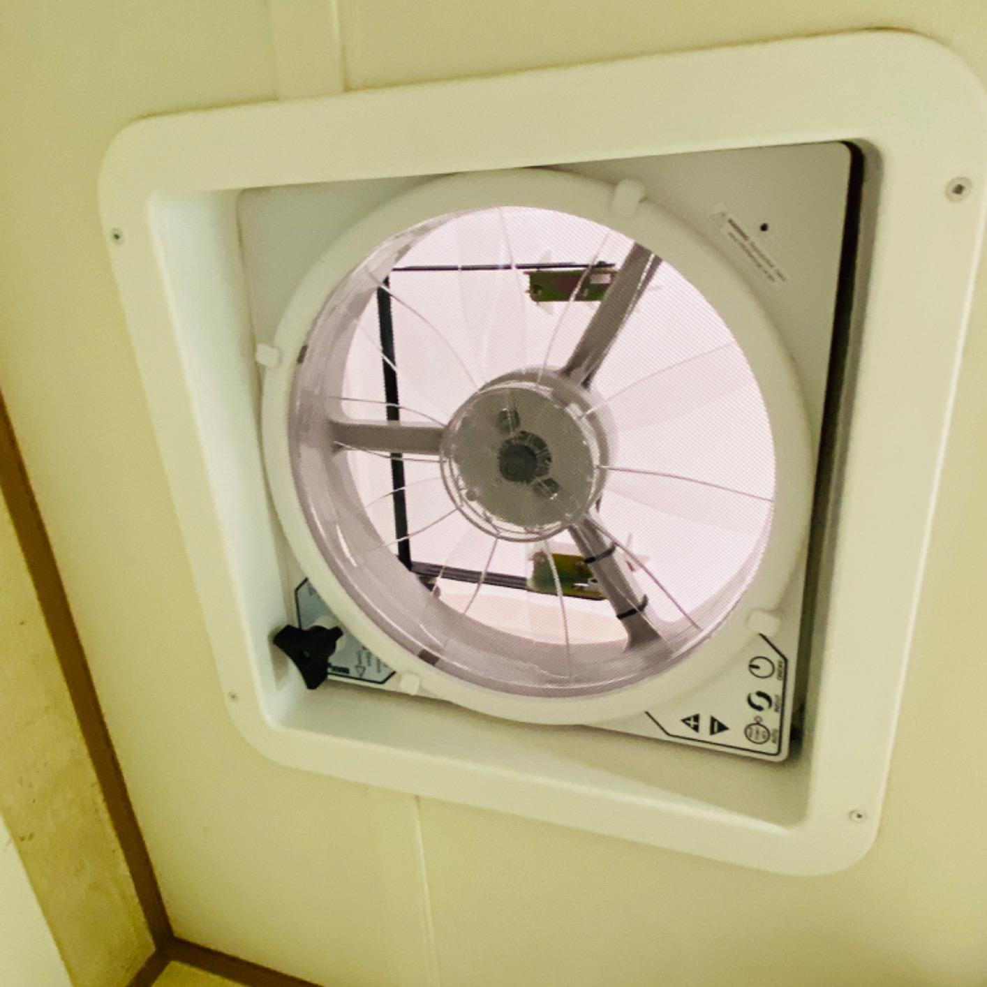 MAXXAIR Maxxfan Plus High Powered 10-Speed RV Intake and Exhaust Fan - Manual Control Electric Opening, Easy Ceiling Controls, Rain Sensor with Automatic Lid Closure, White (00-04000K) customer photo 2