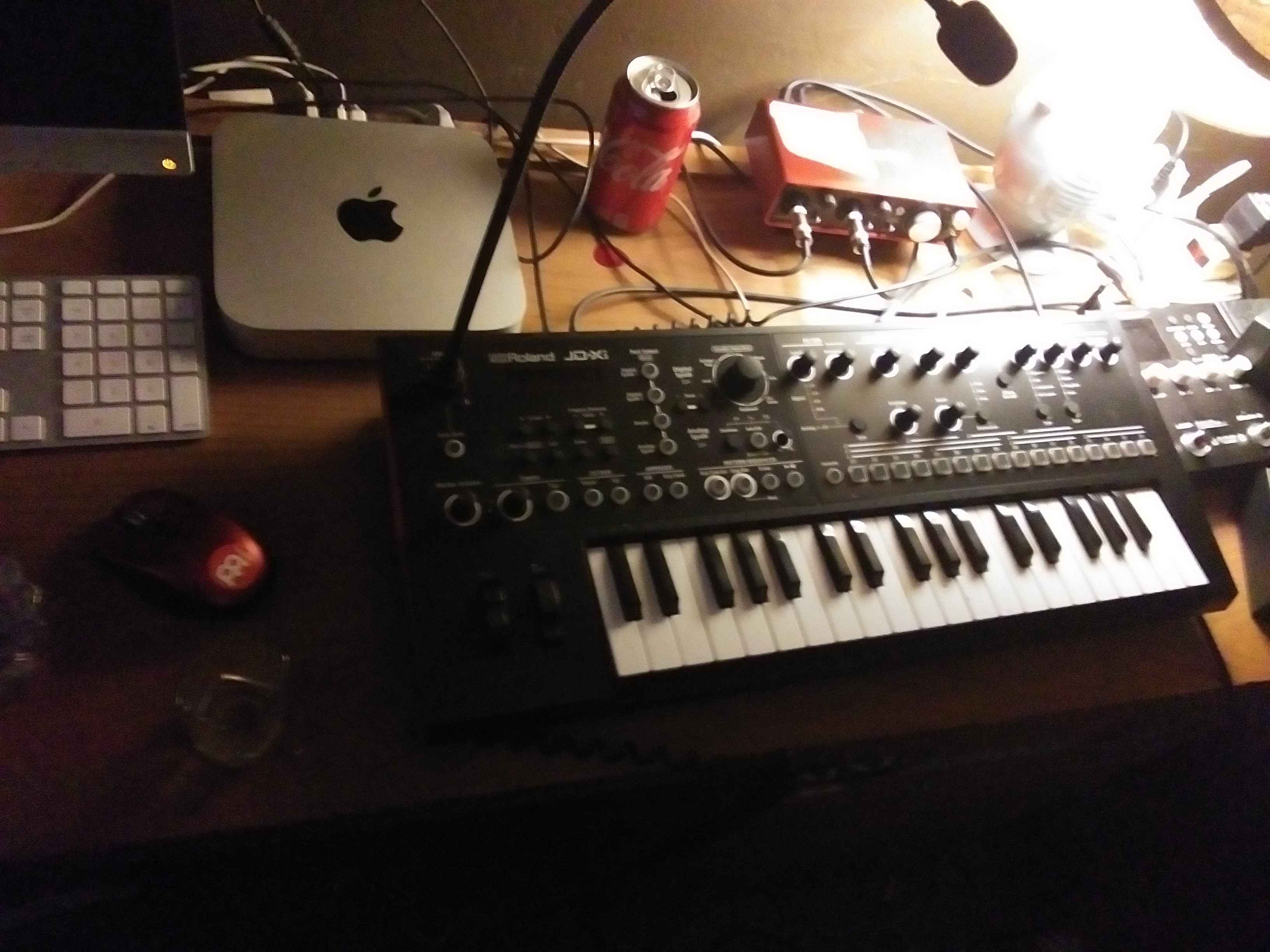 Roland JD-XI 37-Key Interactive Analog/Digital Crossover Synthesizer, Black customer photo 1