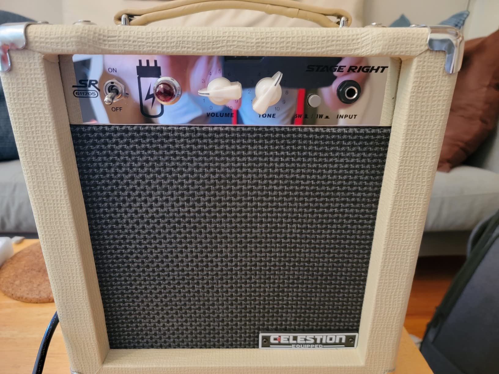 Monoprice Stage Right 1x8 Guitar Combo Tube Amplifier with Celestion Super 8 Inch Speaker - 5-Watt, 12AX7 Preamp, For All Electric Guitars customer photo 2