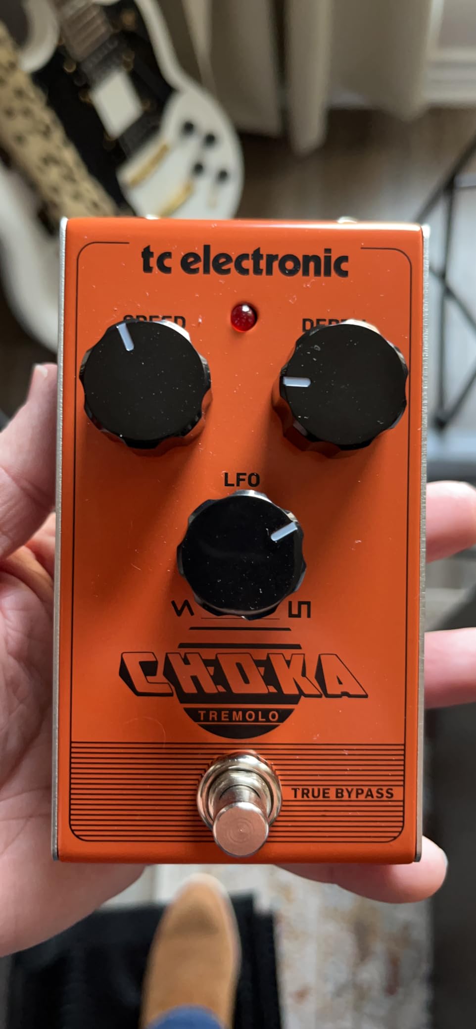 TC Electronic CHOKA TREMOLO Vintage-Flavored All-Analog Tremolo Pedal with 3-Knob Design and Seamless Morphing Between LFO Styles,Orange customer photo 1