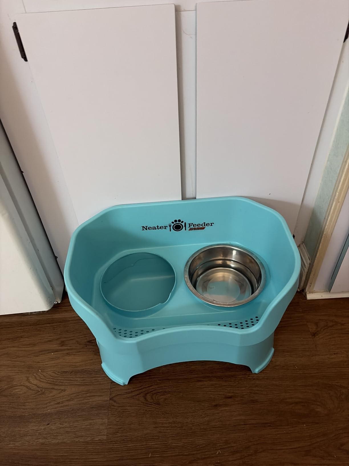Neater Pet Brands Neater Feeder Deluxe Mess Proof Dog Bowls Elevated for Large Dogs Over 40 lbs, Made in USA, No Spill Raised Dog Food Bowl Stand Feeding Station customer photo 1