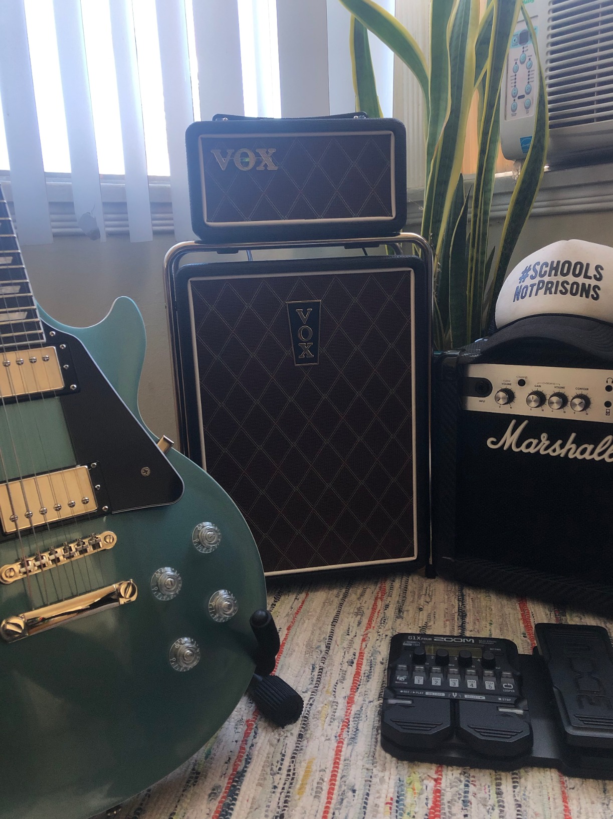 MSB25 Mini Superbeetle 1x10 inch 25-watt Guitar Amplifier w/ 1 Channel, Digital Reverb, and Nutube Tremolo customer photo 2