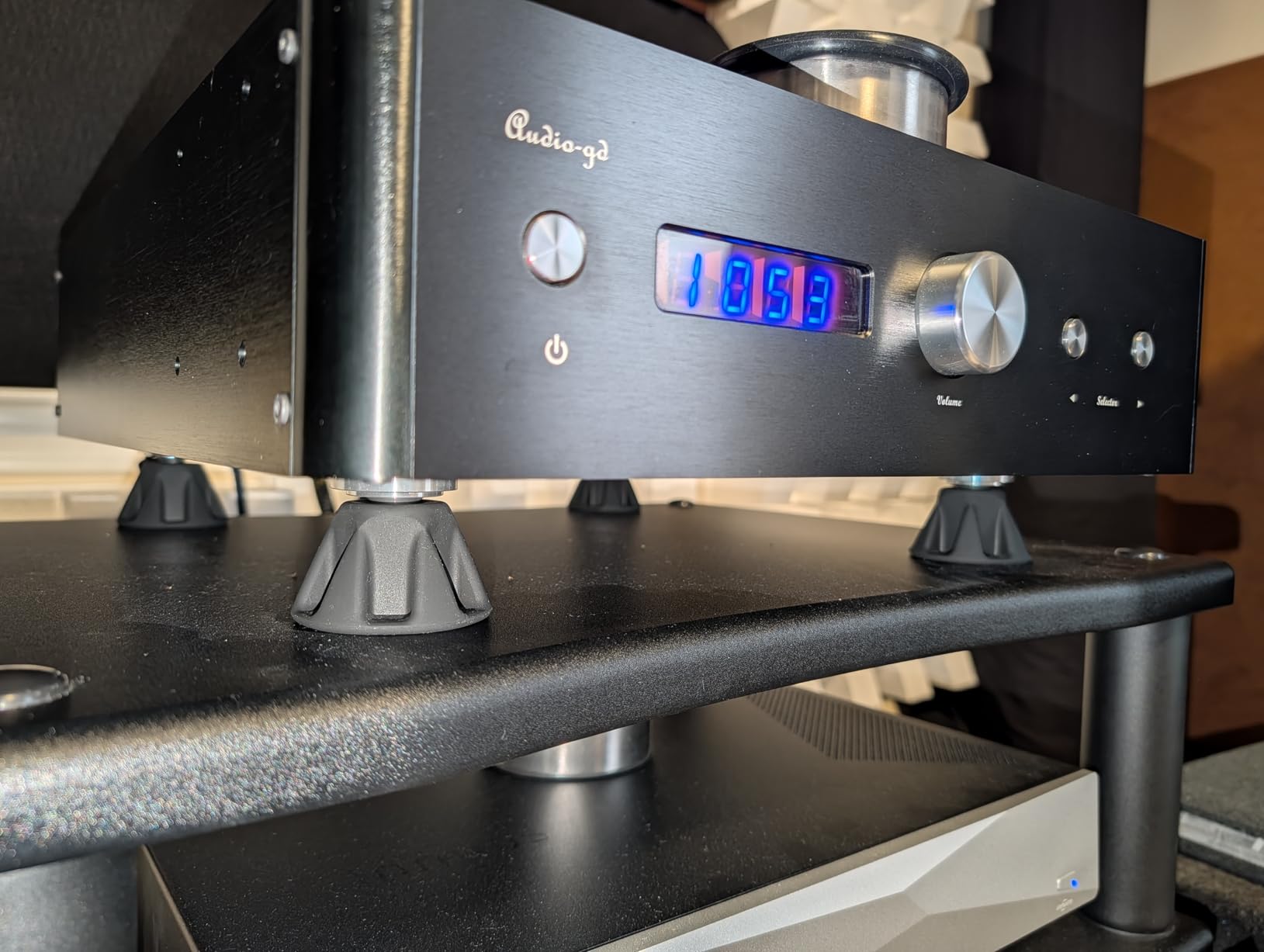 Hudson Hi-Fi Speaker Isolation Feet - 4-Pack 1.5