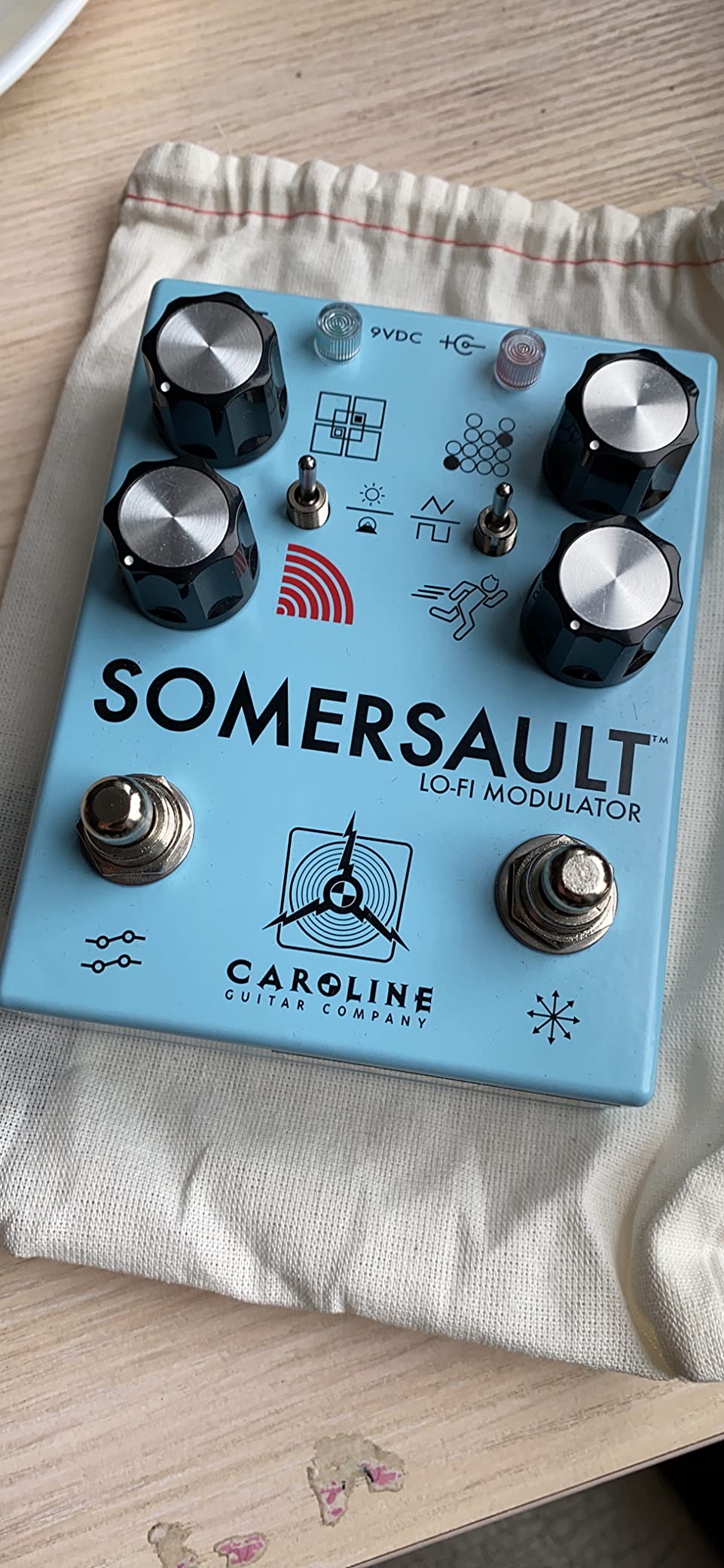Caroline Guitar Company Somersault Chorus, Vibrato, Rotary Guitar Pedal Effect customer photo 1
