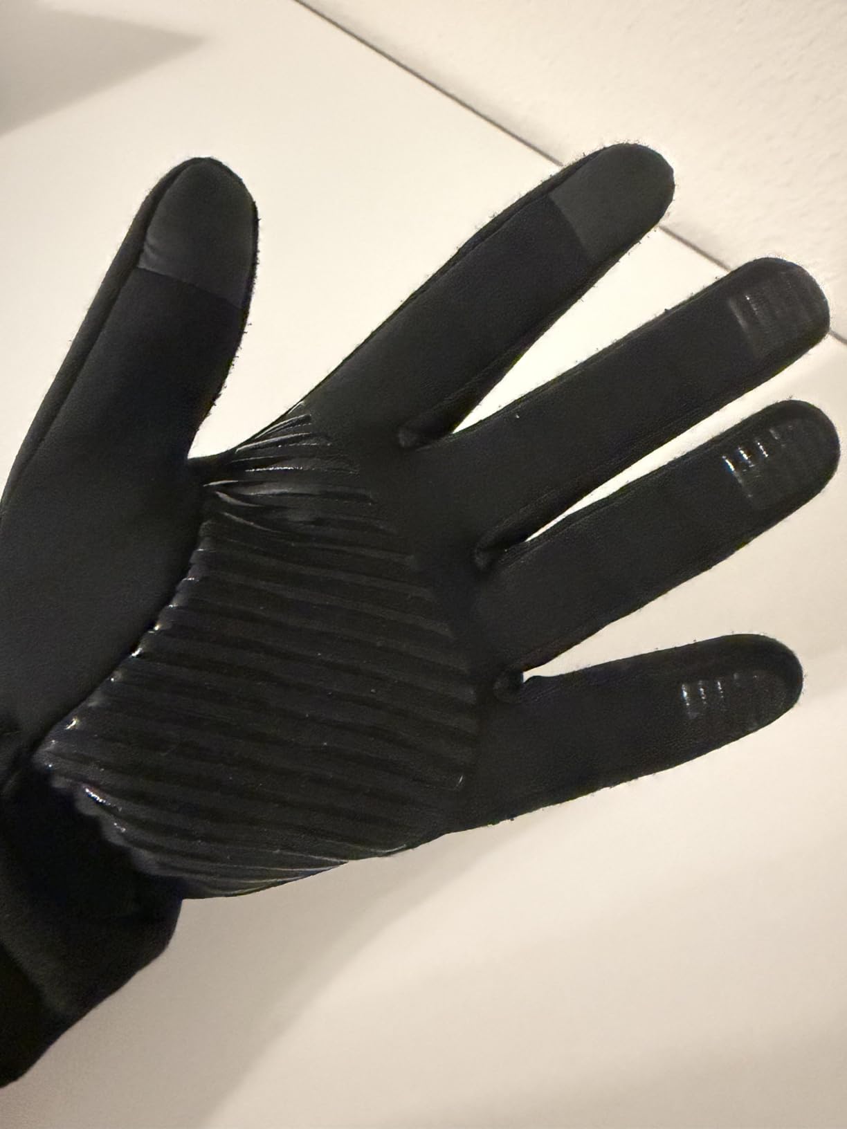 SIMARI Winter Gloves for Women Men - Cold Weather Thermal Touch Screen Ski Snow Glove Liners, Non-Slip Palm & Warm Fleece Lined customer photo 1