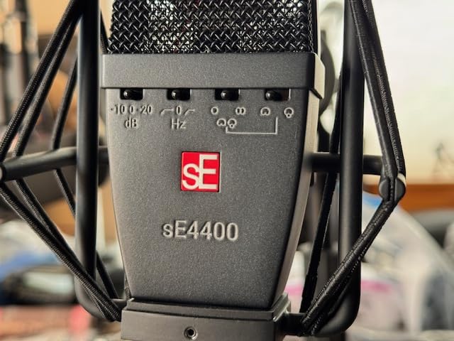SE ELECTRONICS sE4400 Multi-Pattern Large Diaphragm Condenser Microphone with 1