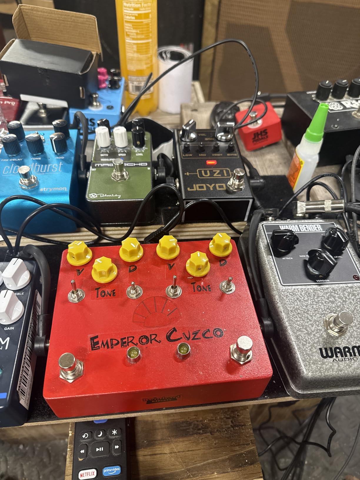 JOYO High-Gain Distortion Guitar Pedal, American & British Voicing via Bias Knob with 3-Band EQ & Dynamic Balance, True Bypass (UZI R-03) customer photo 1