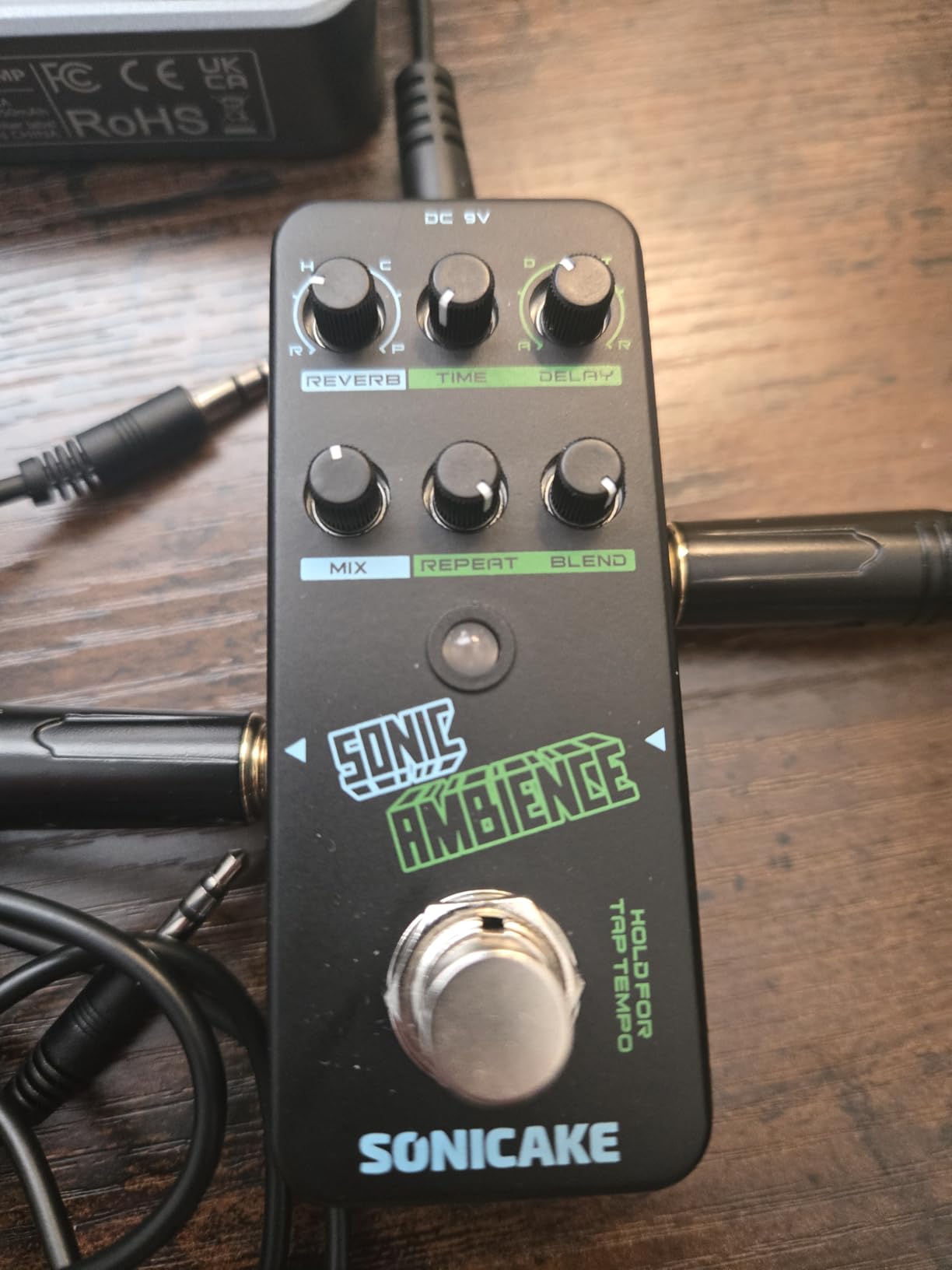 SONICAKE Delay Reverb Pedal Sonic Ambience Multi Mode Tap Tempo Delay and Reverb Guitar Bass Effects Pedal customer photo 2