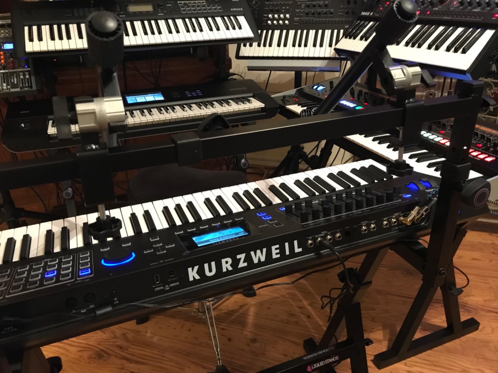 Kurzweil PC4-7 76-key Synthesizer Workstation customer photo 1