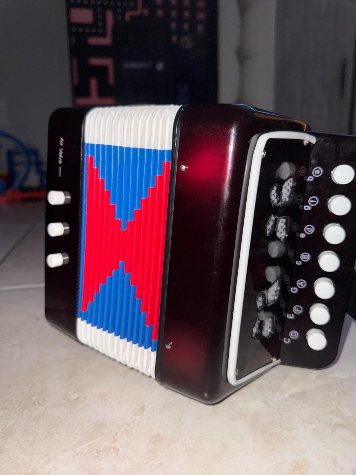 Button Accordion, Horse 10 Keys Control Kids Accordion Musical Instruments for Kids Children Beginners Lightweight and Environmentally-friendly (Red) customer photo 2