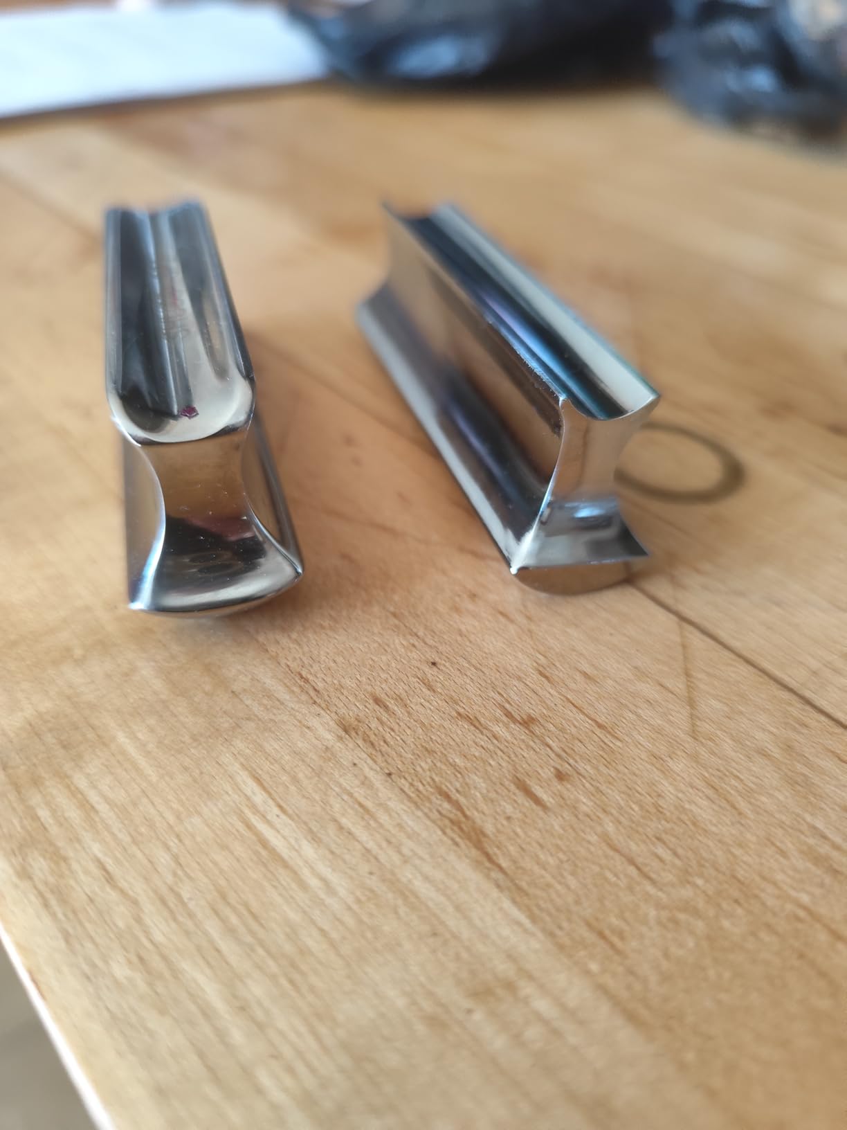 Stainless Steel Guitar Slide Tone Bar, Standard Pearse Guitar Steel Bar, Steel Guitar Slide for Electric Guitar Accessories customer photo 1