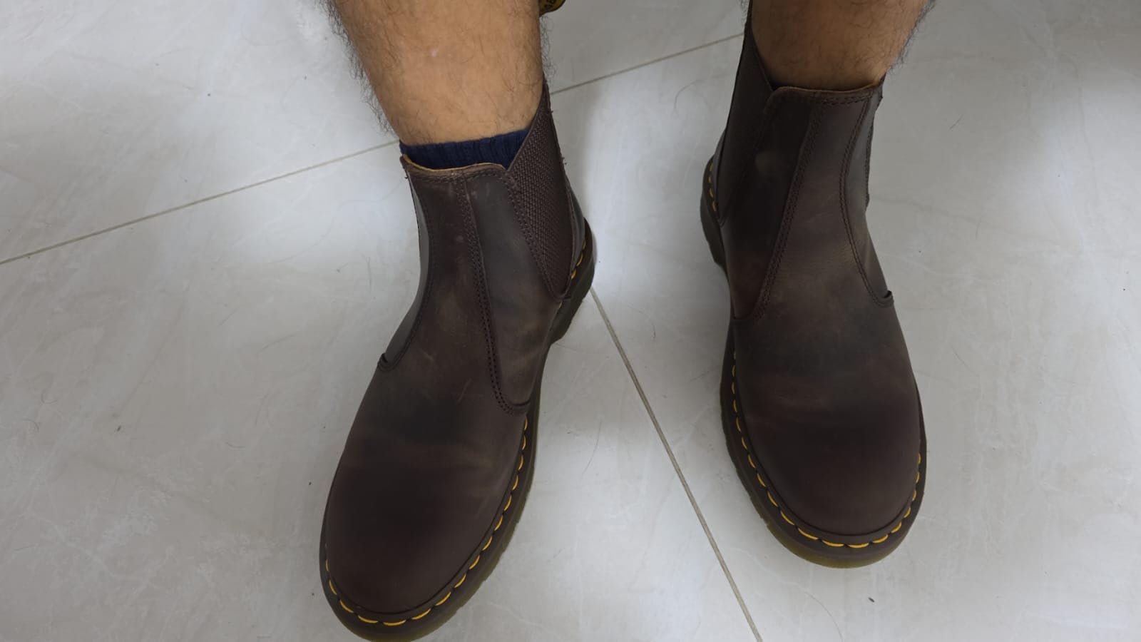 Unisex 2976 Crazy Horse Leather Chelsea Boot (Dr. Martens) customer photo 1