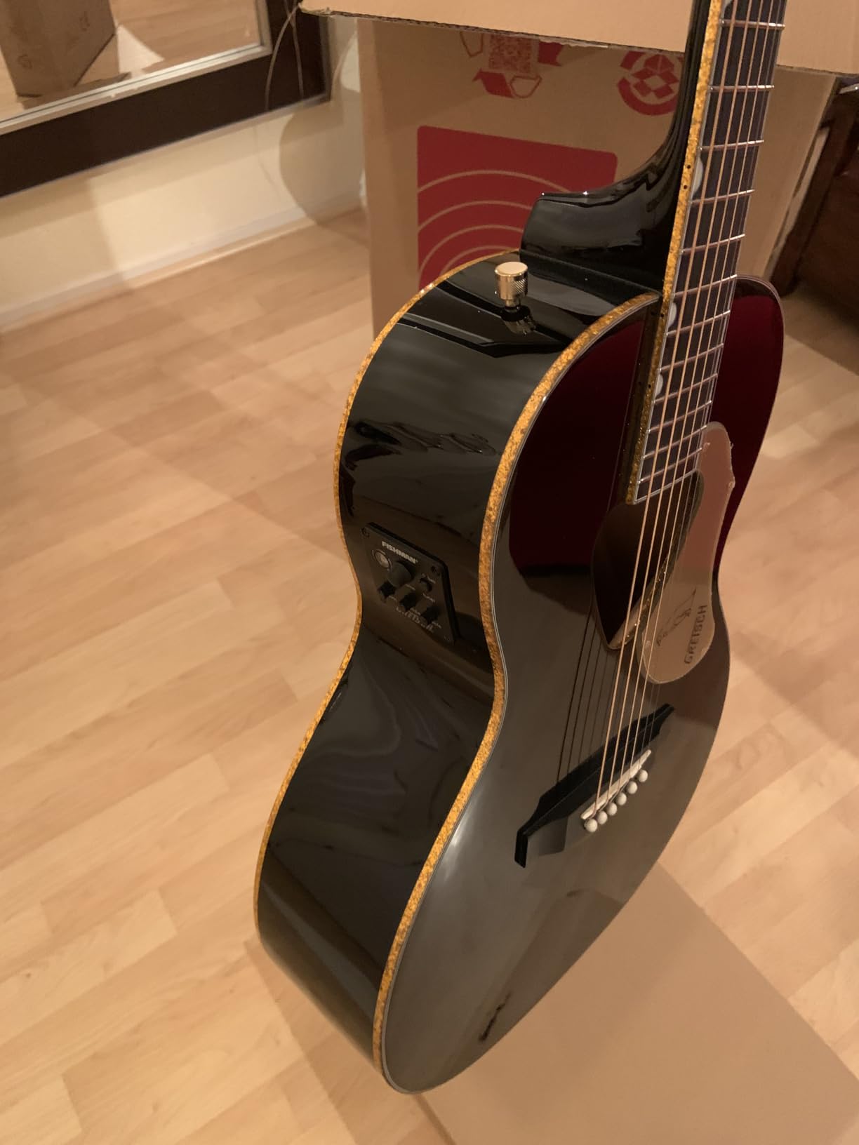 Gretsch G5021E Rancher Penguin Parlor Acoustic Electric Guitar - Black customer photo 2