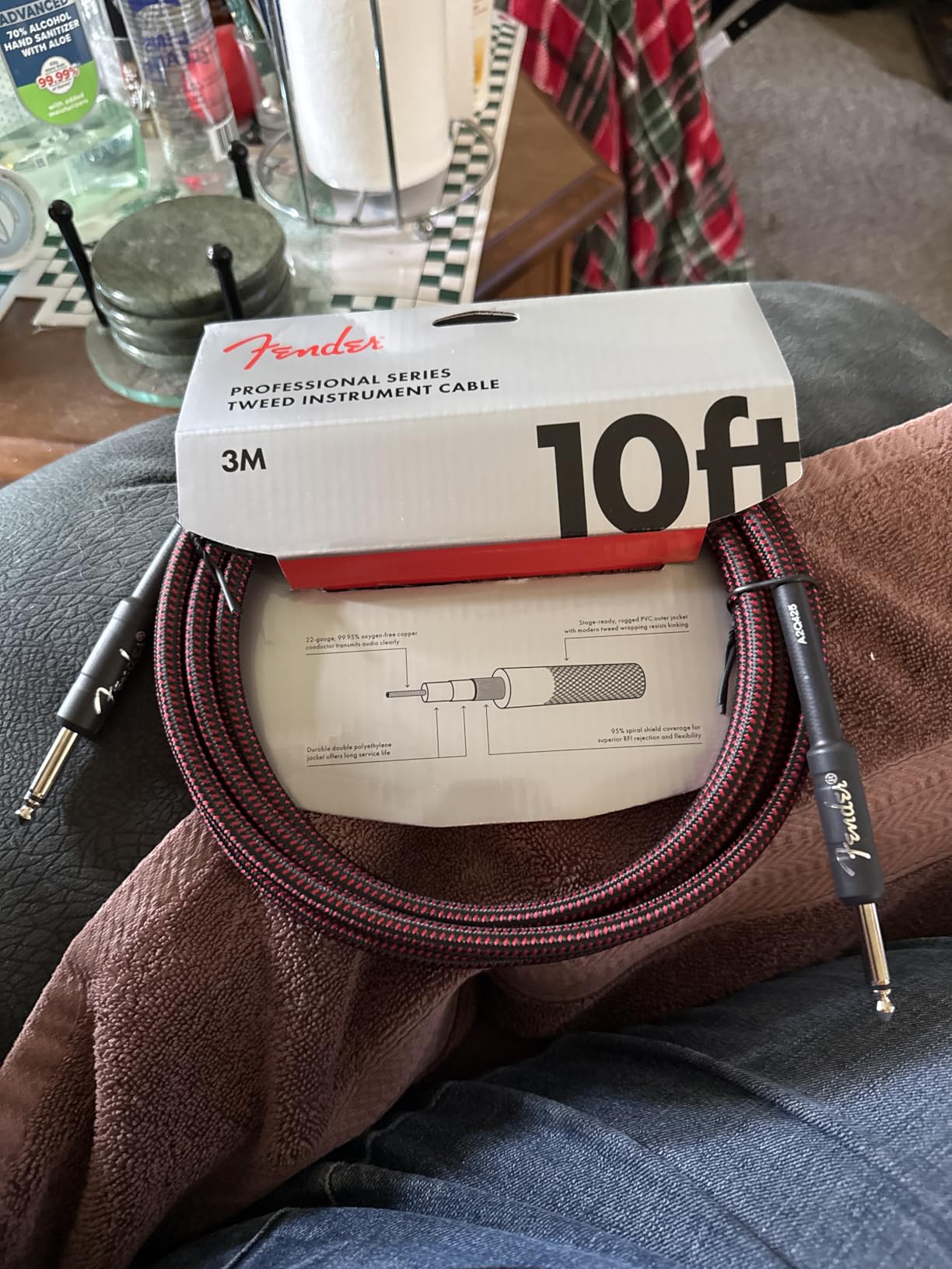 Fender Professional Series Tweed Instrument Cable, Guitar Cable, Guitar Accessories, Straight/Straight, Spiral Shielding for an Anti-Kinking Design, Daphne Blue, 10ft customer photo 1