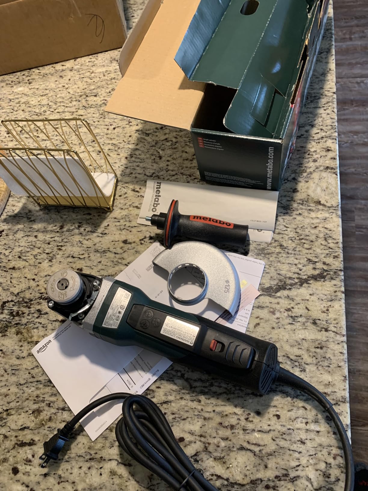 Metabo 4-1/2-5-Inch Angle Grinder, 11 Amp, 11,000 RPM, Non-Locking Paddle Switch, Made in Germany, WP 11-125 Quick, 603624420 customer photo 2