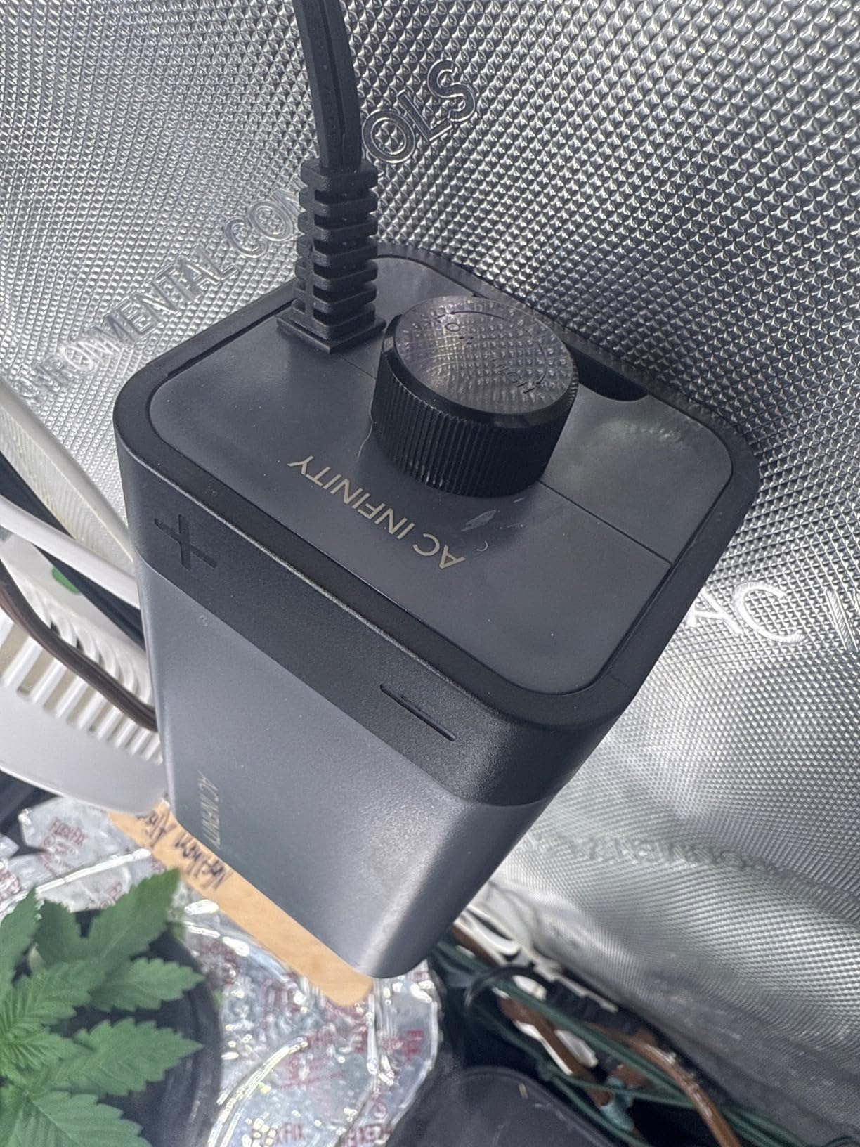 AC Infinity Air Pump One-Outlet Adjustable Oxygen Pump Kit with Tubing, Check Valve, and Air Stone, for Aquariums, Ponds, and Hydroponics Systems customer photo 1