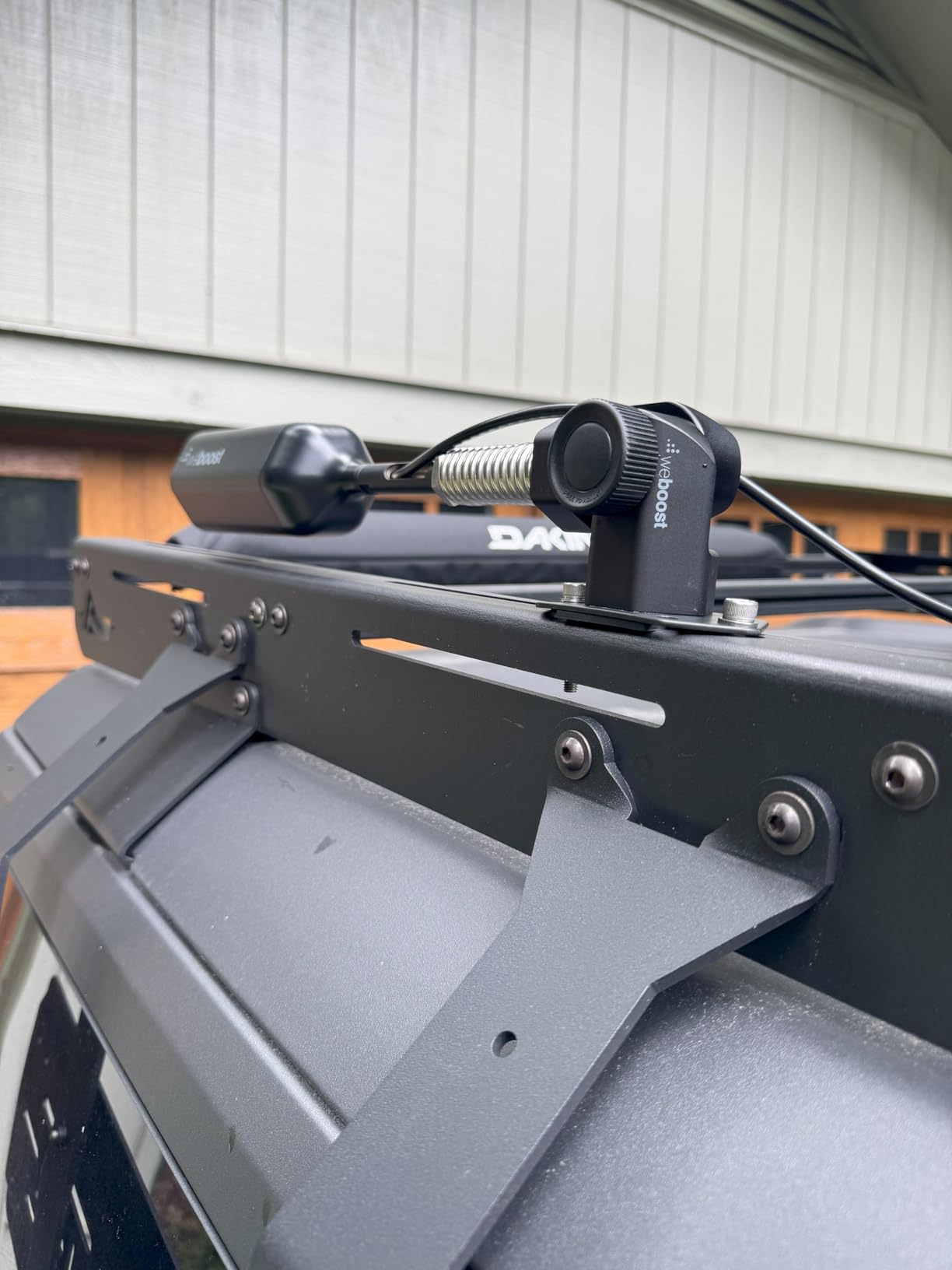 weBoost Drive Reach Overland - Cell Phone Signal Booster for Off Road Vehicles | Boosts 5G & 4G LTE for All U.S. Carriers - Verizon, AT&T, T-Mobile & More | Made in The U.S. | FCC Approved customer photo 2