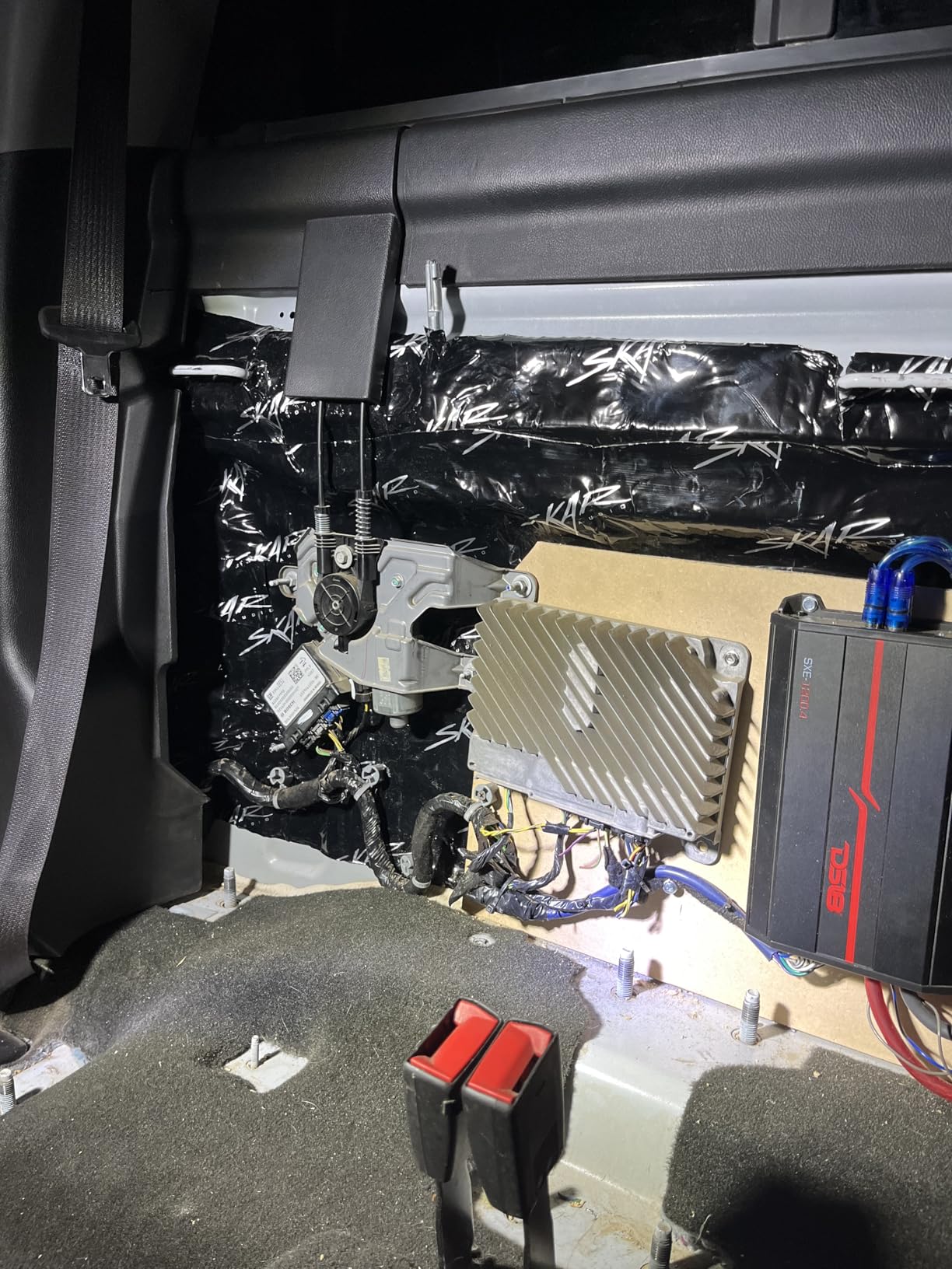 DS18 SXE-1200.4/BK Car Amplifier Stereo Full-Range Class A/B 4-Channel 60x4 RMS @4 OHM 1200 Watts customer photo 2