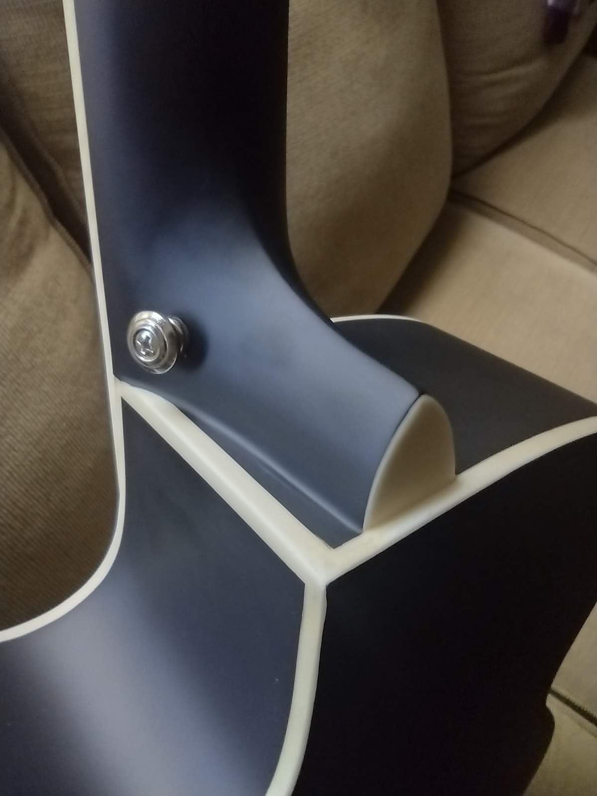 TARIO Fretless 5 String Electric Acoustic Bass spruce top Mahogany back & sides (Fretless) customer photo 2
