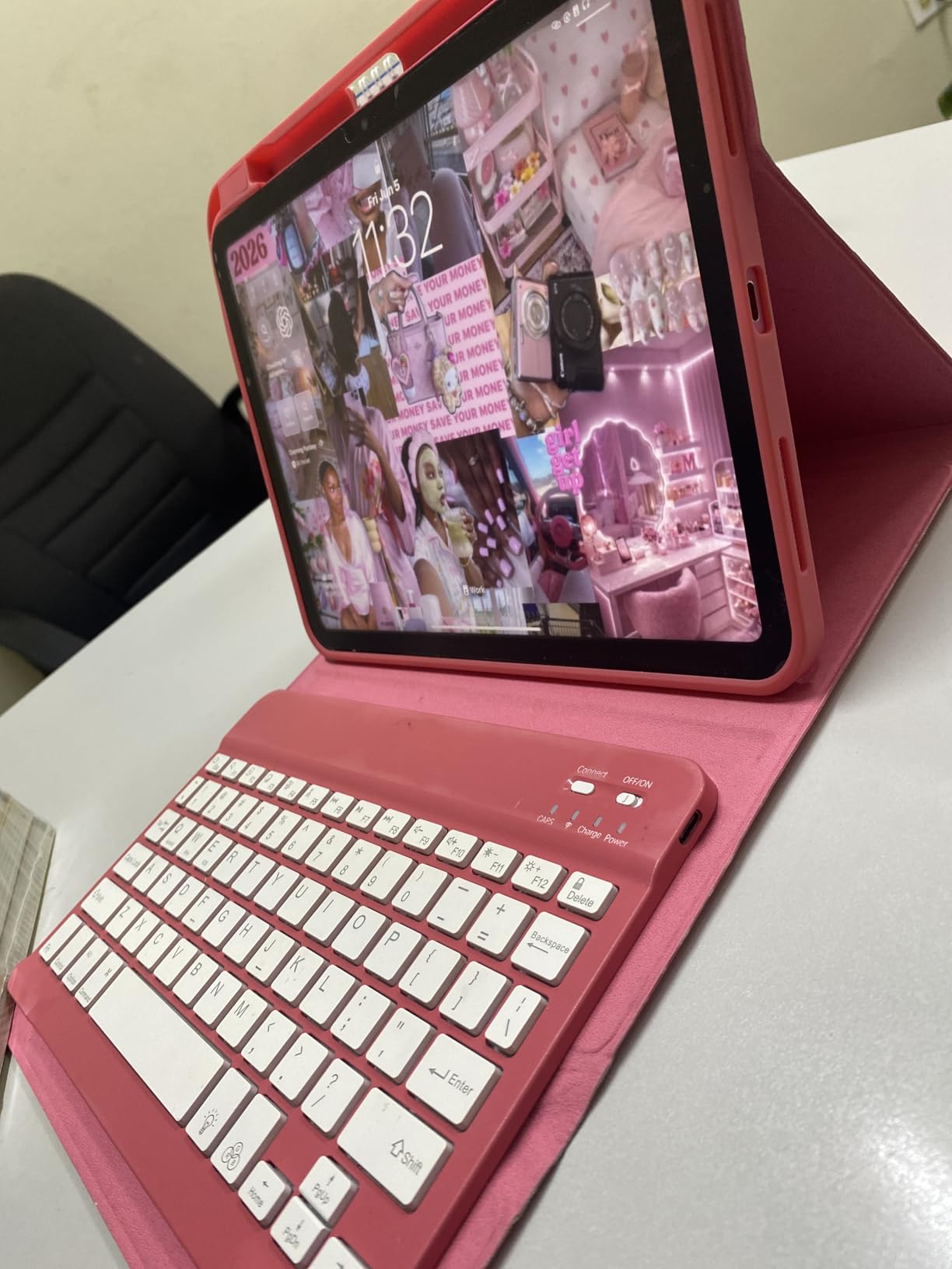 Hamile for iPad 11th 10th Generation Case with Keyboard - 7 Colors Backlit Wireless Detachable Folio Keyboard Cover with Pencil Holder for iPad 11-inch A16 2025 10th Gen 10.9 Inch 2022 (Purple) customer photo 1