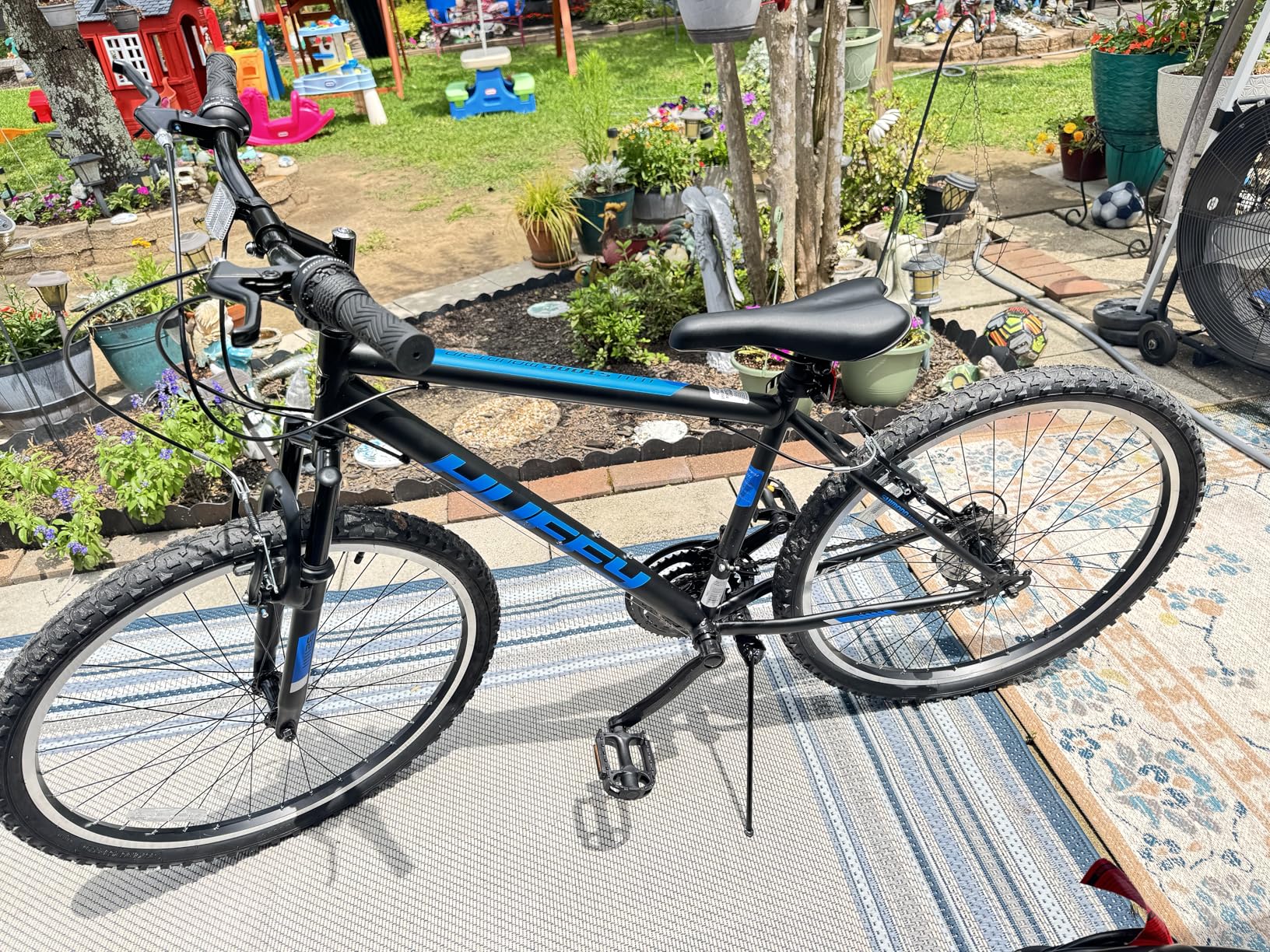 Huffy Stone Mountain Bike for Men and Women, 20