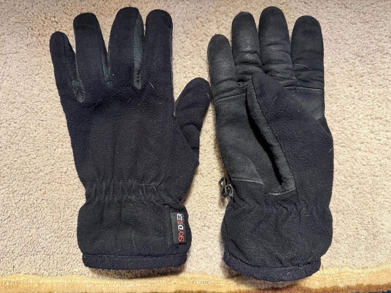 SKYDEER Winter Gloves with Soft Deerskin Suede Leather & Thermal Polar Fleece & Warm 3M Thinsulate Insulation (SD8661T) customer photo 2