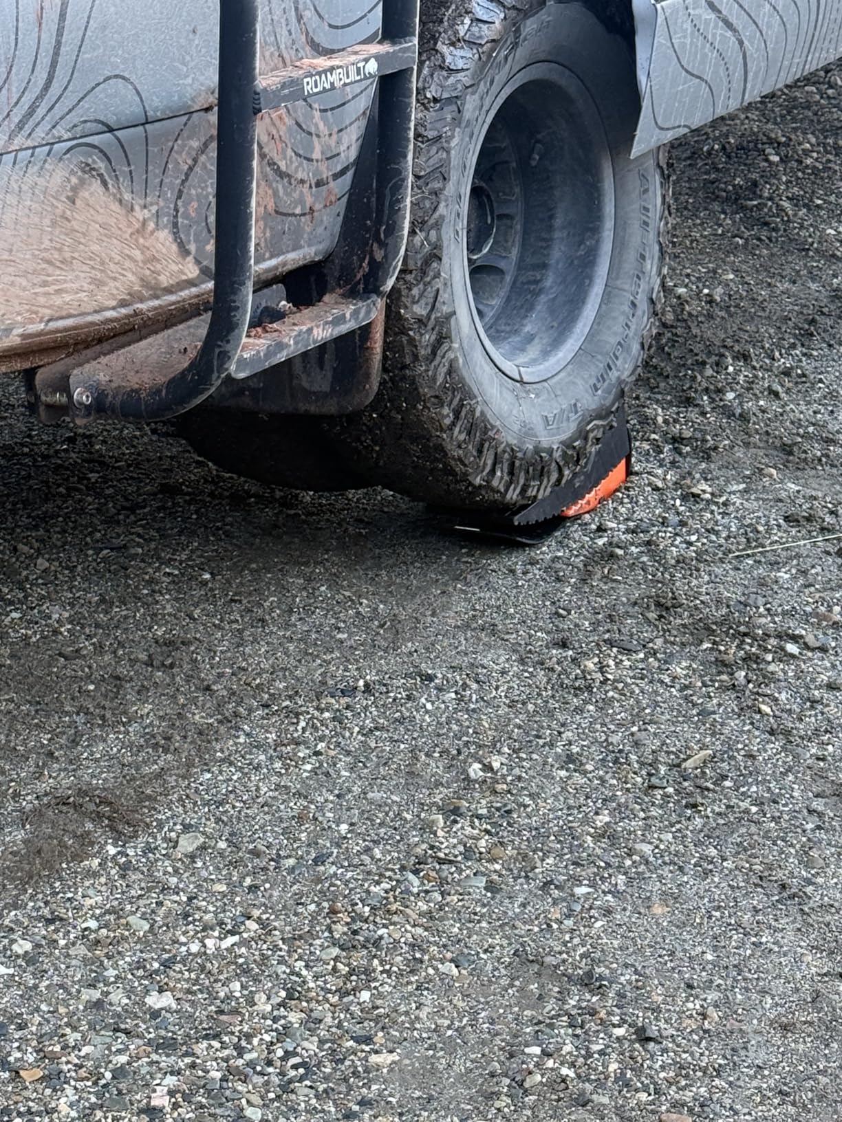RV Leveling Blocks Ramp Kit, 2 Packs Camper Leveler System for Travel with Two Chocks, 2 Anti-Slip Mats, 1T Bubble Level and Carry Bag, Up to 35000 LBS, Orange customer photo 2