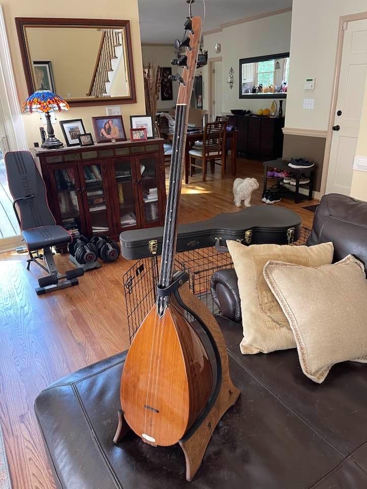 Wooden Stand for Bouzoukis, Mandolins, Baglamas and Saz customer photo 1