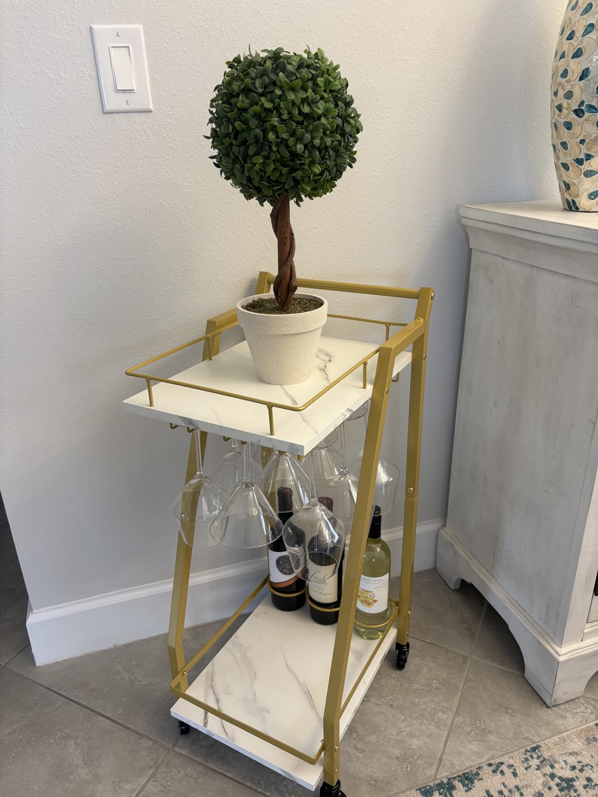HOOBRO Bar Cart Gold, Home Bar Serving Cart, Kitchen Cart, Rolling Beverage Cart & Wine Rack and Glass Holder, 2 Storage Shelves, Cocktail Cart for Home Dining Party, White and Gold customer photo 1