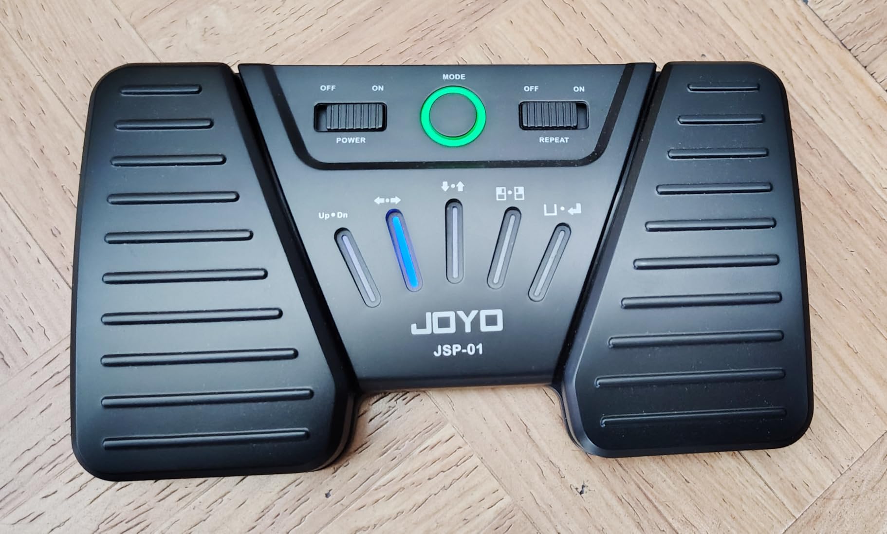 JOYO Wireless Page Turner Bluetooth Music Pedal Foot Switch for iPad, Tablets, Android, iOS Phones, Keyboard (SP-01) customer photo 1