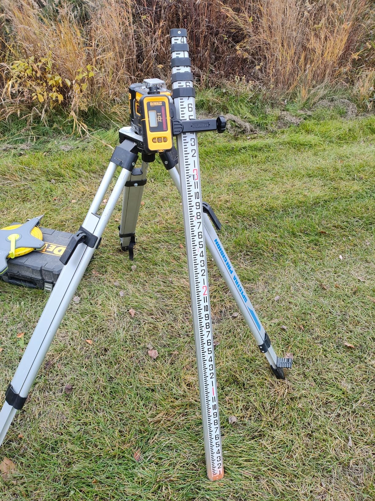 Firecore 9-Foot Aluminum Grade Rod - 10ths, Dual Sided 3-Section Telescopic Survey Rod customer photo 2