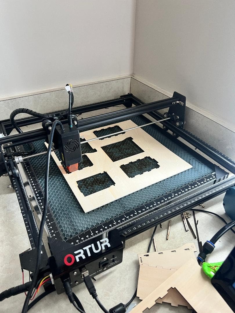 Honeycomb Laser Bed - 400 × 400 × 22mm Working Table with Aluminum Panel for XTool D1 /D1 Pro and Most Engraver Cutting Machine,Engraver Machine Accessories customer photo 1