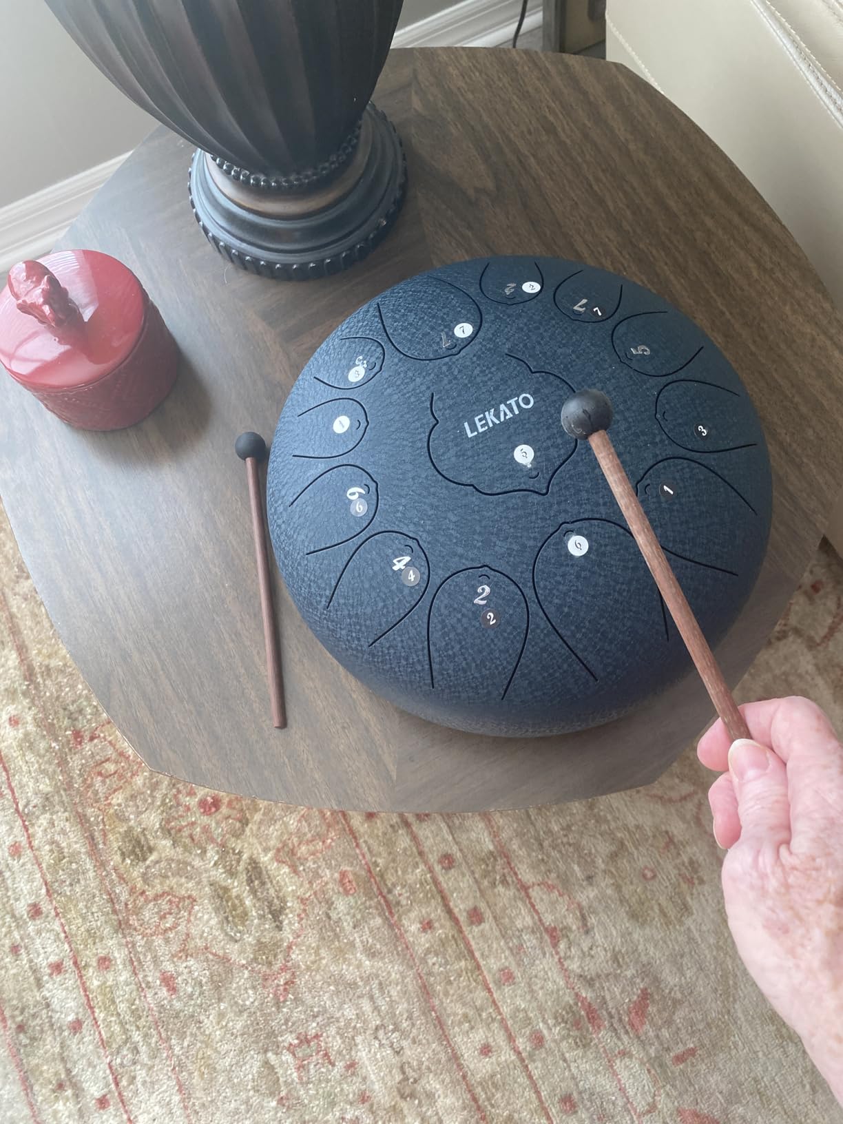 LEKATO Steel Tongue Drum With Bag, 6 Inch 11 Notes Steel Drum Beginner Handpan Drum Percussion for Meditation Yoga Musical Education customer photo 1
