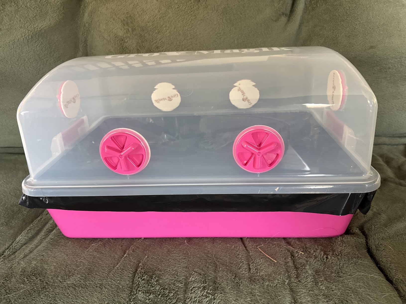 Premium Mushroom Monotub [XLarge, 68Q Grow Kit] Portable and Compact Fruiting Chamber with Filter Discs, Liner and Adjustable Air Vents, 22.8 x 15.7 x 12 inches, Brown customer photo 1