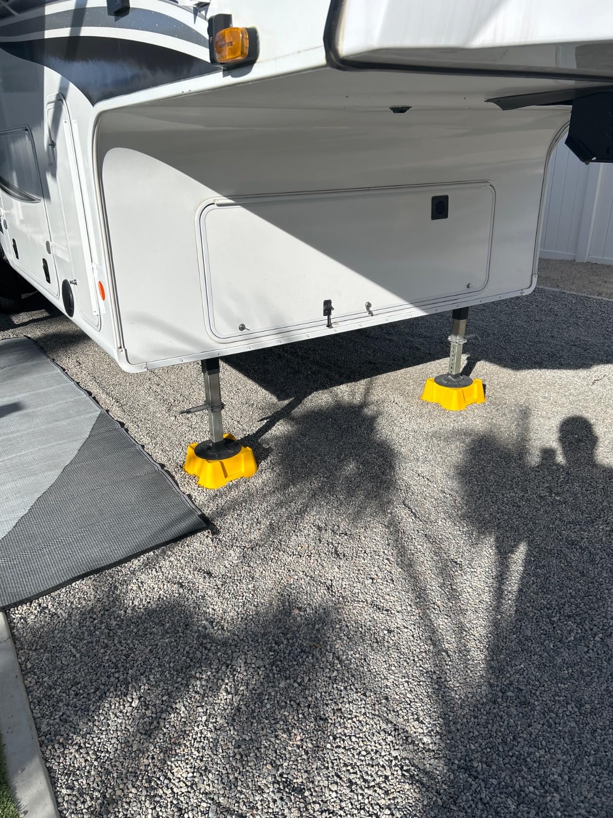 Camco FasTen RV Leveling High-Gain Base - Nesting Design for RV Storage - Convenient Carry Handle - Compatible w/Square RV Leveling Blocks and RV Jacks - Supports Up to 8,000lbs, 2-Pk (44539) customer photo 1