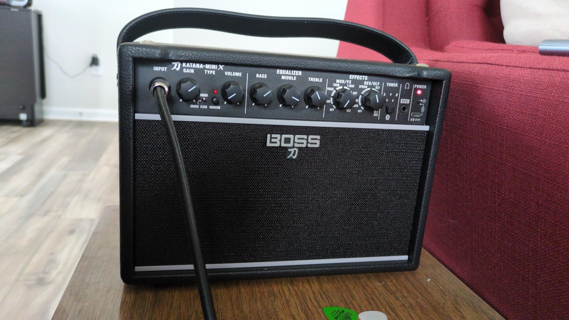 BOSS Katana-Mini X | Powerful 10-Watt Mini Amplifier for Electric, Acoustic & Bass | Tube Logic Design | Custom 5-Inch Speaker | Versatile Sounds & Dual Effects | Bluetooth | Built-in Rechargeable Battery customer photo 1