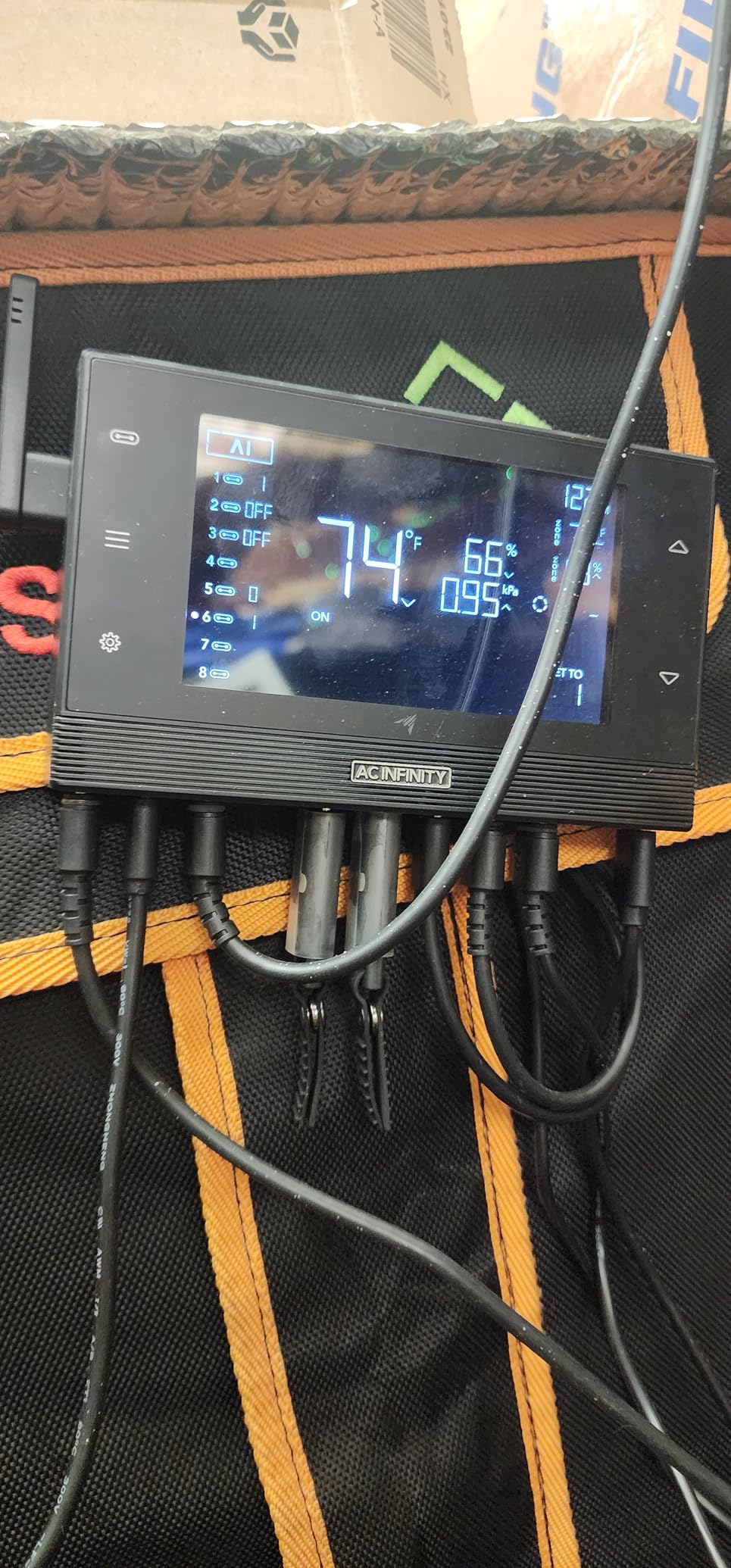 AC Infinity Controller AI+ Environmental Controller, Dynamic AI Controls Grow Devices, Insights Alerts Data Analysis w/ WiFi App, Programmable Dual-Zone VPD Temperature Humidity Automations customer photo 1
