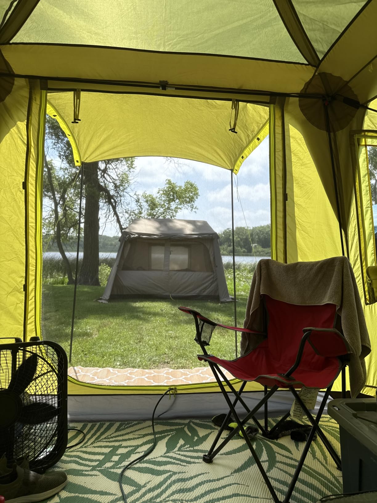 TIMBER RIDGE Camping Tent, 4/6 Person Instant Pop Up Hub Tent with 8 Windows, Easy 60 Second Setup, Weather Resistant Family Cabin Tents with Rain Fly for Camping, Outdoor Travel customer photo 2