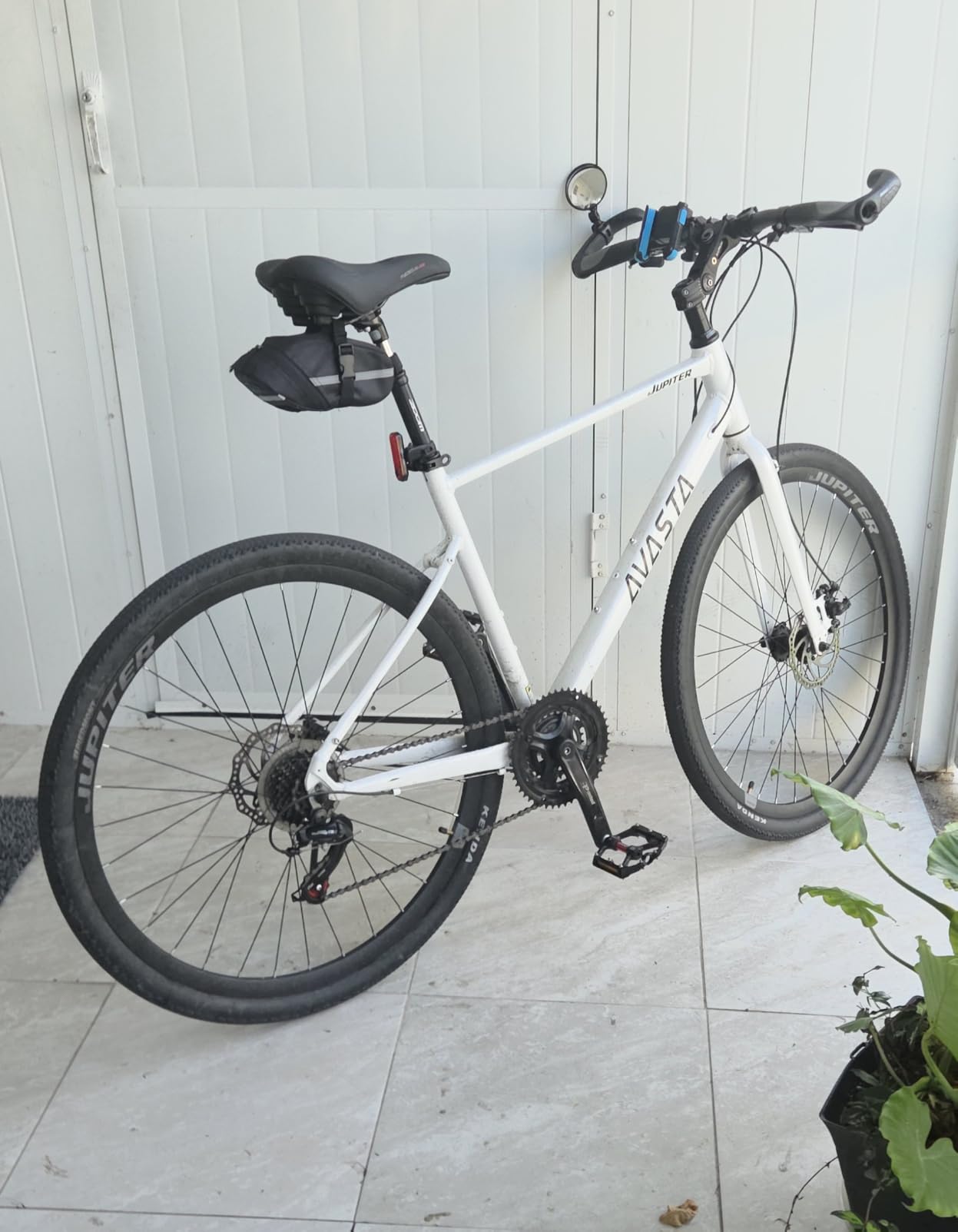 AVASTA Jupiter 700C Road Adult Step-Over Hybrid Cycling Bike Bicycle, Aluminum Frame, 21-Speed, Dual Disc Brakes customer photo 2