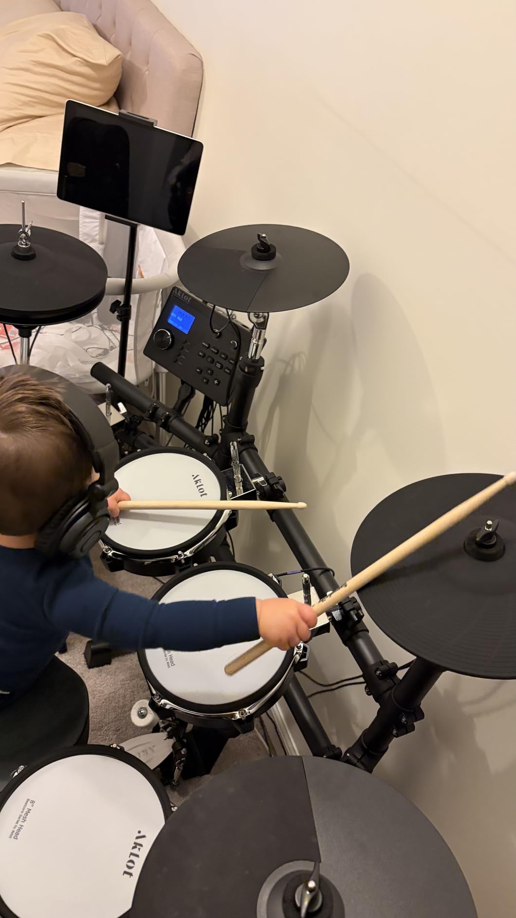 AKLOT Expanded-Size Electric Drum Set: 12'' Two-Piece Standalone Hi-Hat, Independent Kick Drum and 10'' Dual-Zone Snare, 12'' Triple-Zone Ride Cymbal, All Mesh Heads, 460 Sounds, (Single Bass Pedal) customer photo 2
