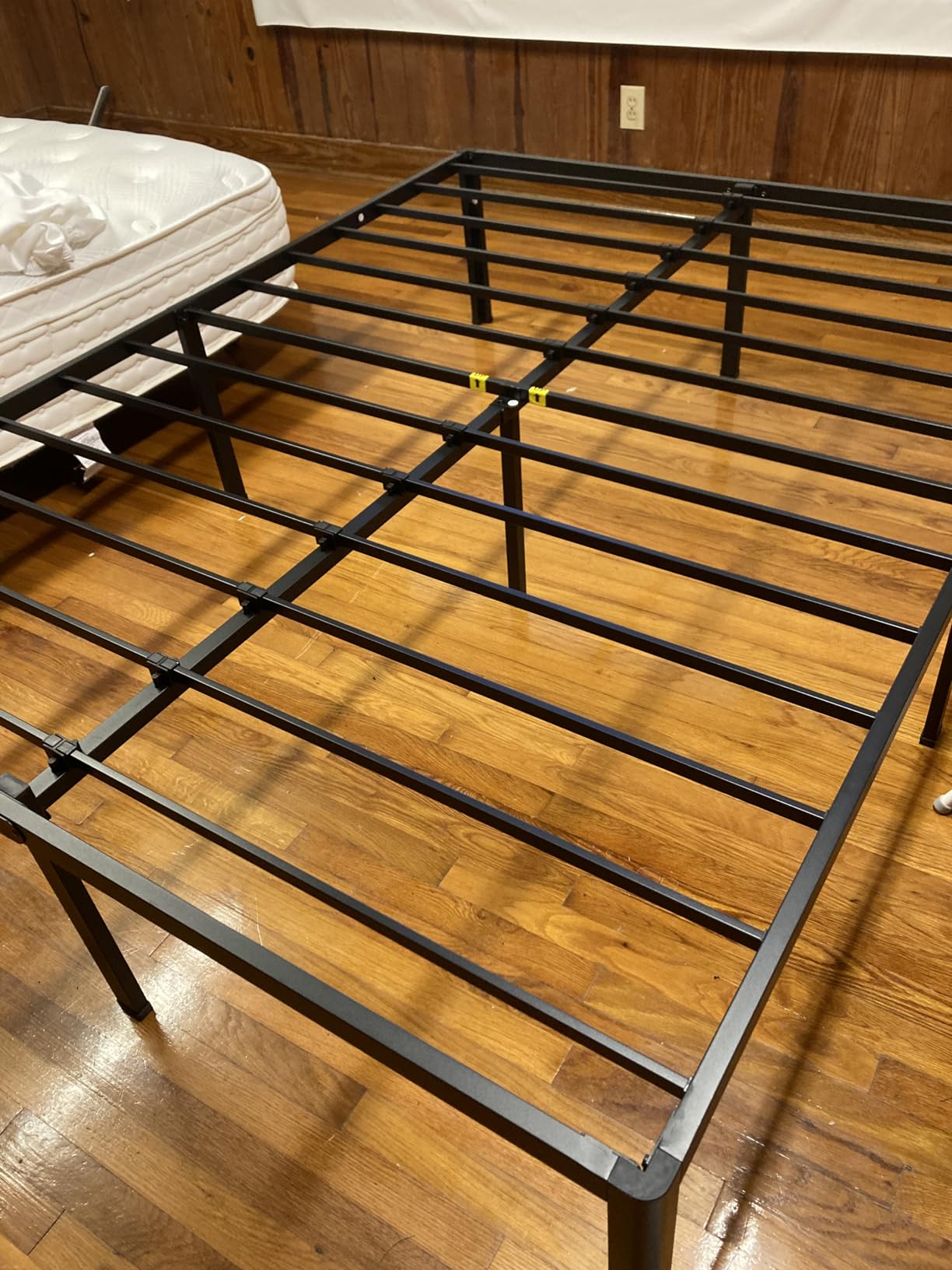NKZ 20 Inch Metal Platform Bed Frame, California King Size Bed Frame with Round Corner Legs, 3,500 lbs Heavy Duty Steel Slats Support, No Box Spring Needed, Easy Assembly, Noise Free customer photo 2