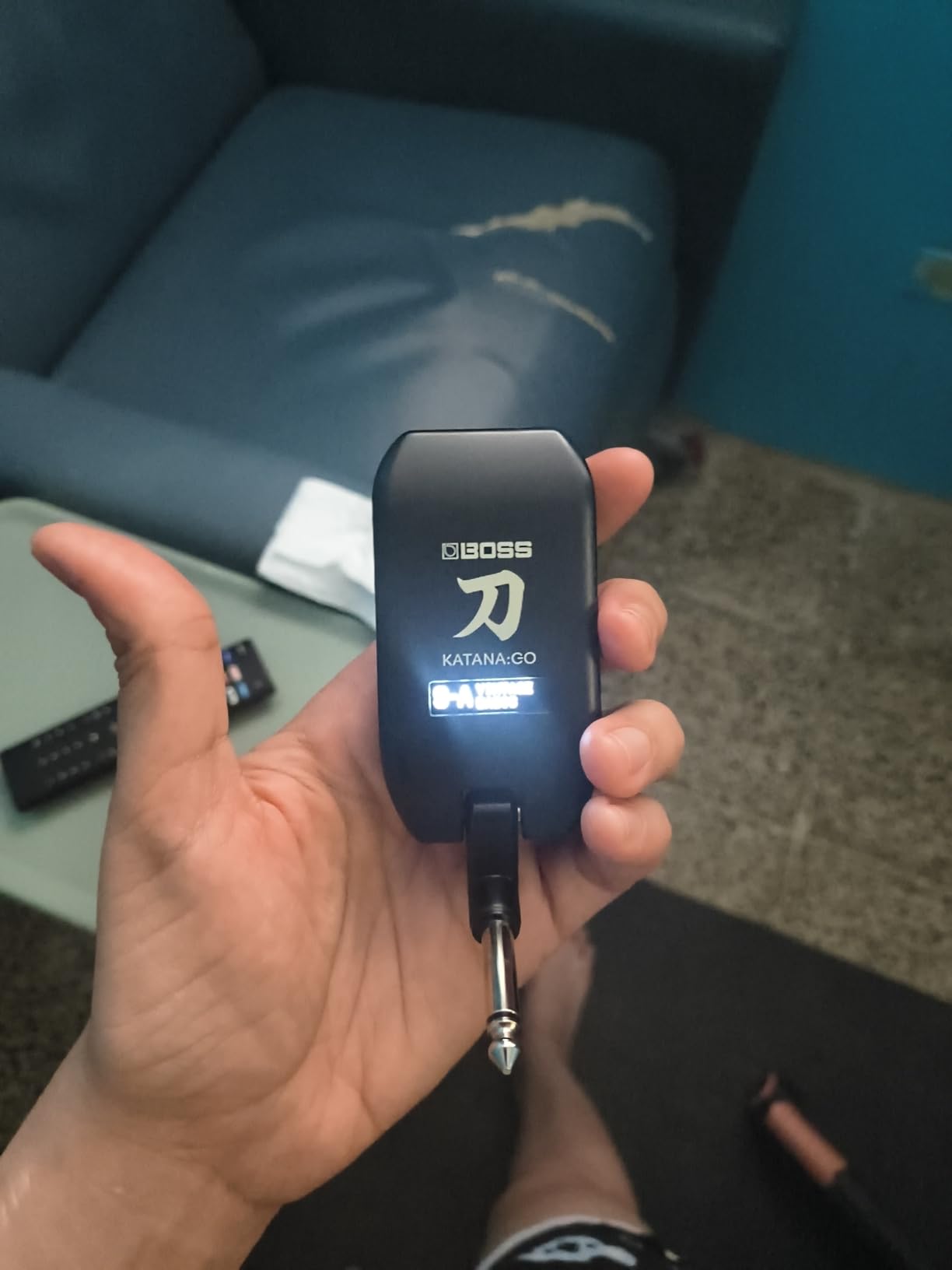 BOSS KATANA:GO | Personal Headphone Amplifier for Guitar & Bass | Ready-To-Play Sounds from Stage-Class Katana Amps | Advanced Spatial Technology | Edit Tones & Stream Backing Music via Bluetooth customer photo 2