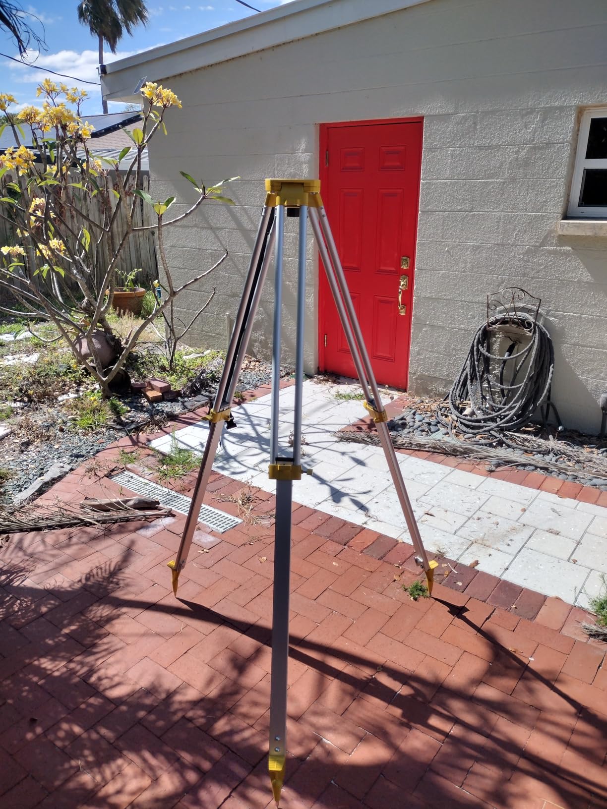 Aluminum Surveying Tripod, Heavy Duty Construction Transit Tripod with Quick Clamp, 5/8-Inch-11 Threaded Flat Head for RTK Base Station, Total Station & Laser Level customer photo 2