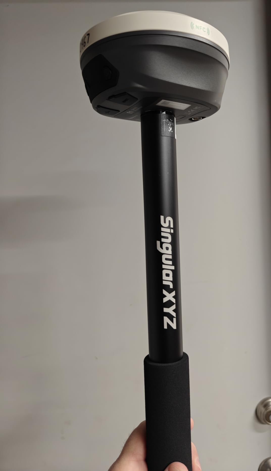 Aluminum GPS Pole,Telescopic Survey Pole with Compression Lock and Compass, Durable GPS Rover Rod for Land Surveying Equipment & Engineering(5.91ft/5.91ft) customer photo 1