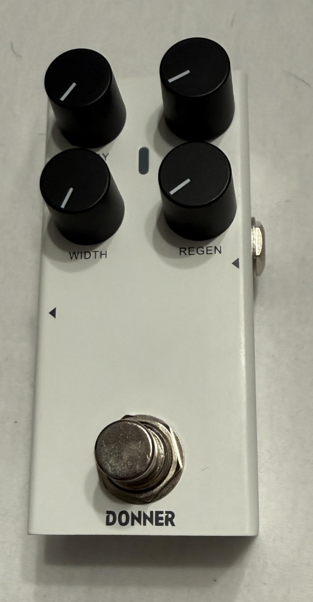 Donner Flanger Pedal for Electric Guitar, DIY Shell, Analog True Bypass Effects Pedal (EMBARK 09) customer photo 2