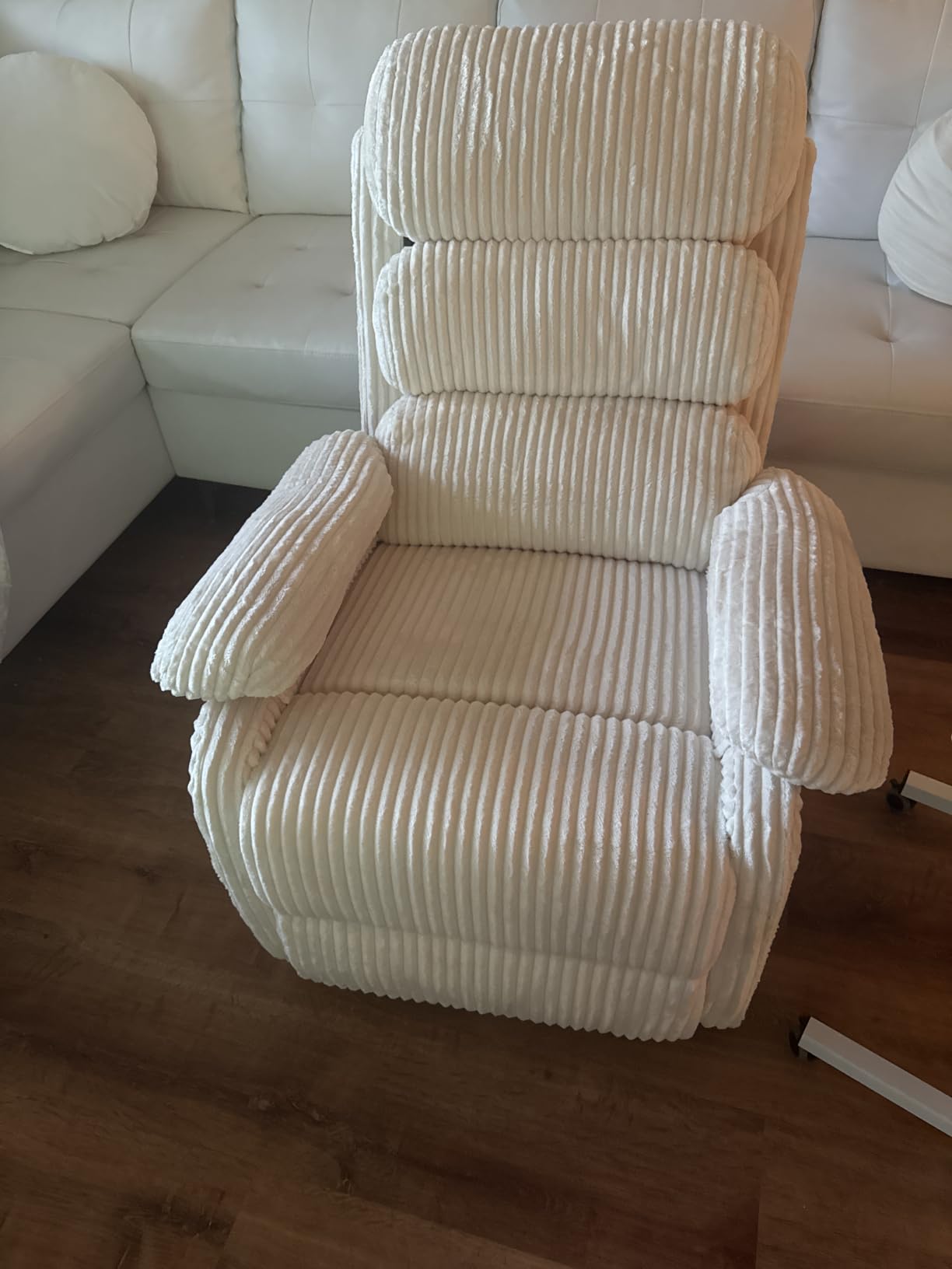 Adult 360° Rocking Recliner Chair, Nursery Rocker Reclining Chair with Side Pocket, Comfy Upholstered Single Sofa Armchair, Velvet Fabric in Beige customer photo 2