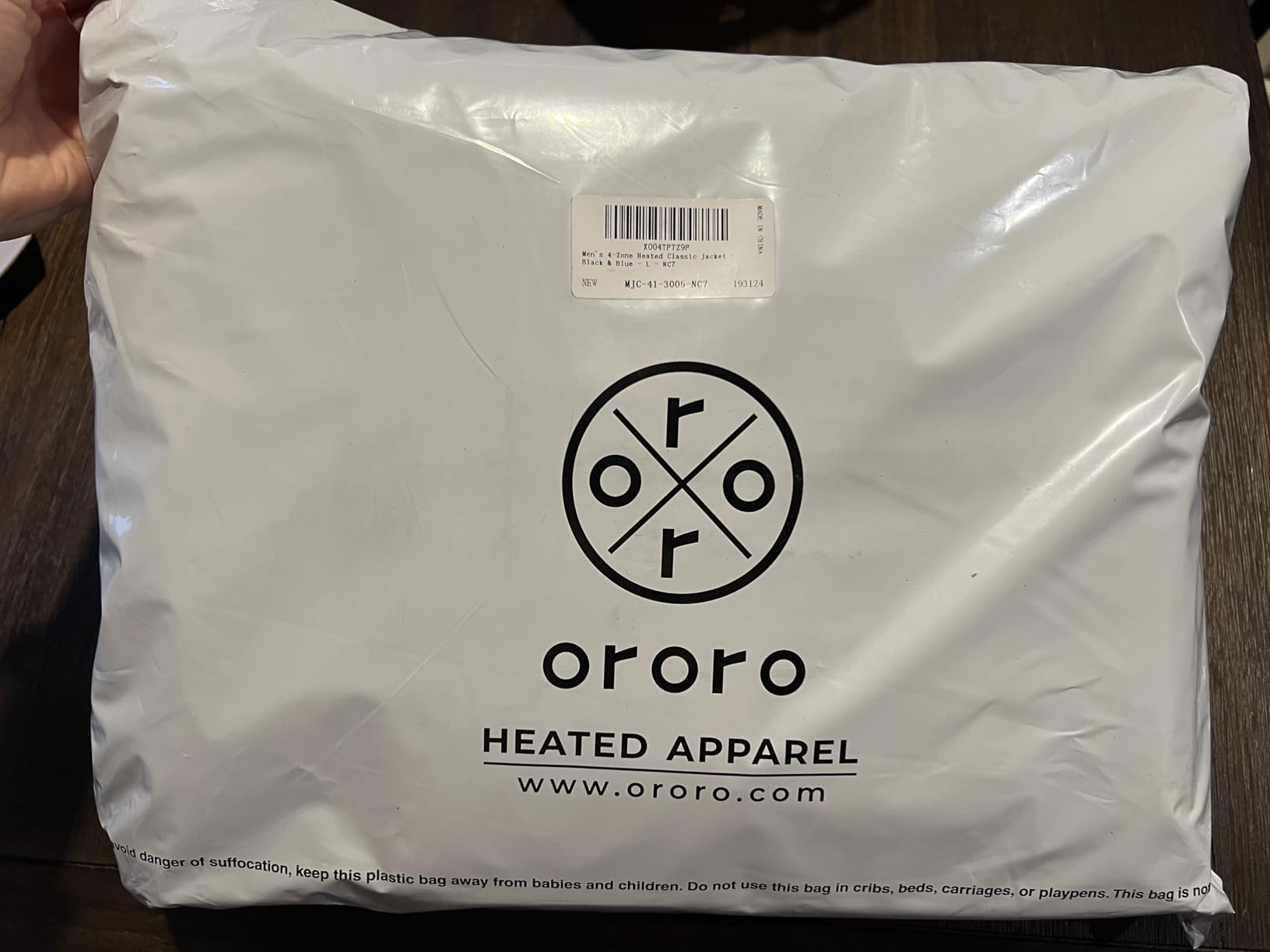 ORORO [Upgraded Battery] Men's Heated Jacket with Heated Collar, Up to 13.5 Hours, Heated Coat with Removable Hood customer photo 2