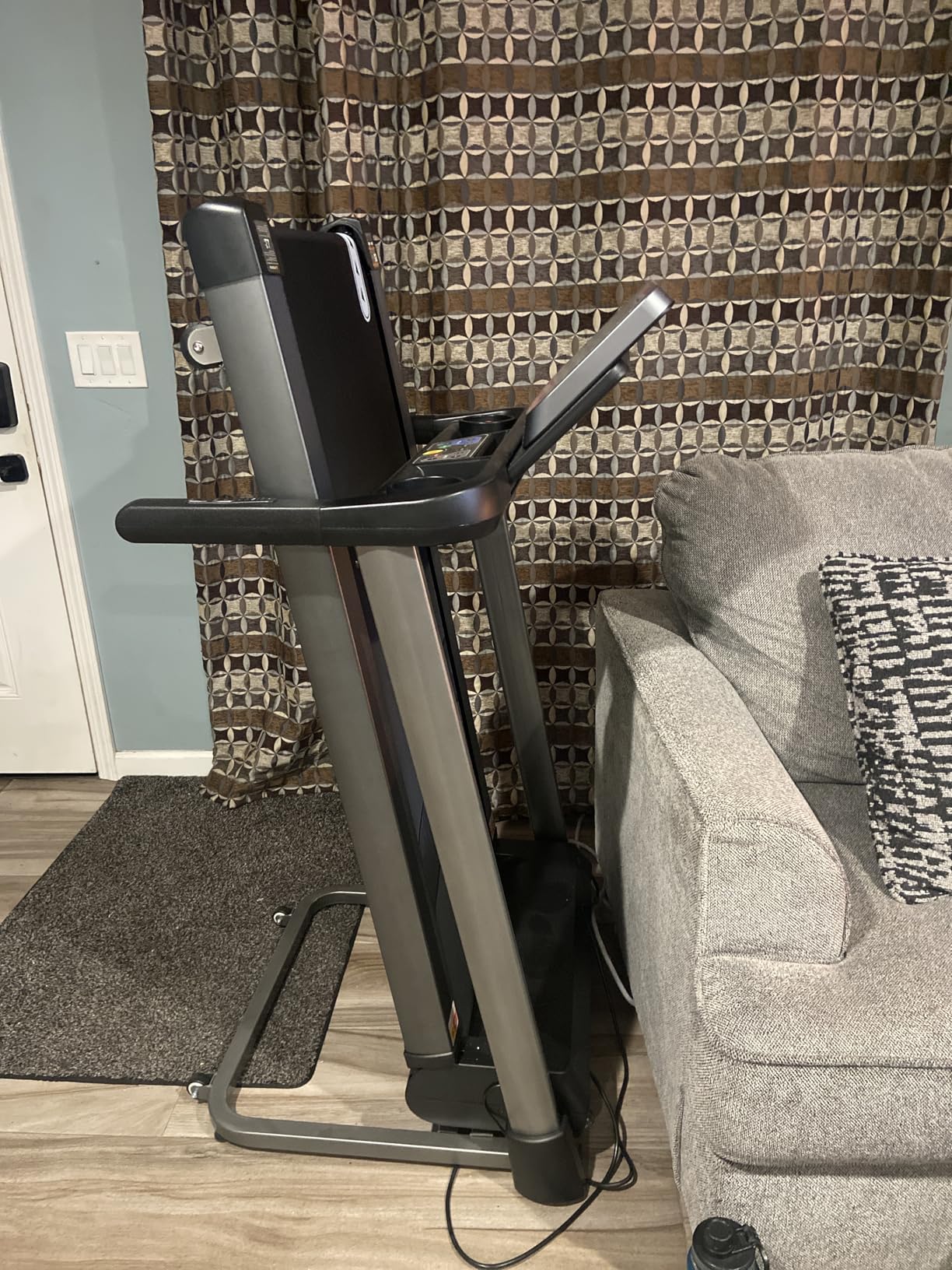 CIIHI Treadmill with Auto Incline - 450 LBS Capacity 15% Auto Incline Treadmill for Home, 0.5-10 MPH Foldable Running Machine with 47.2