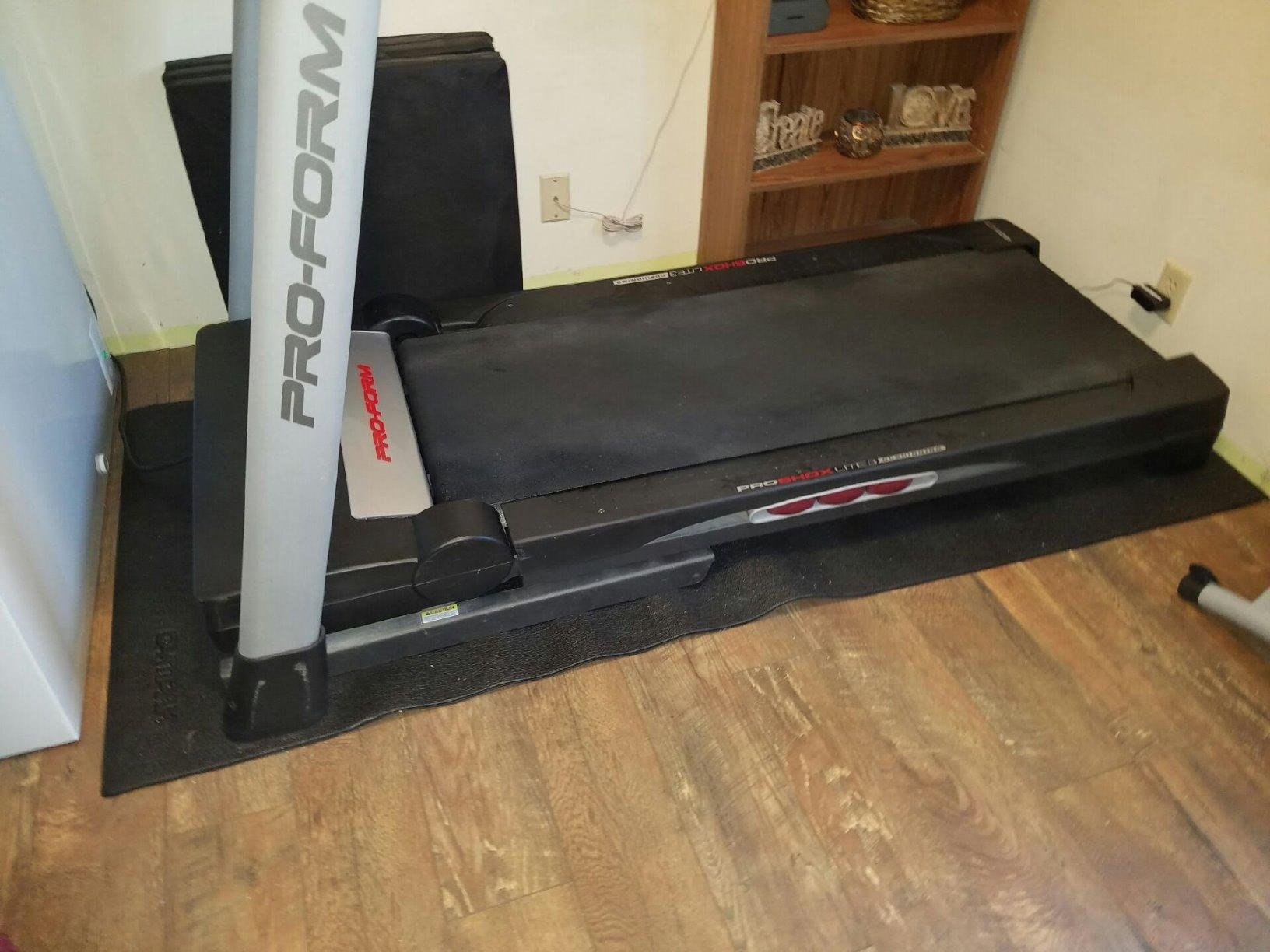 YESOUL Folding 10% Auto Incline Treadmill for Home, 3.5HP Supper Quiet Brushless, 300 lbs Capacity, Large 47