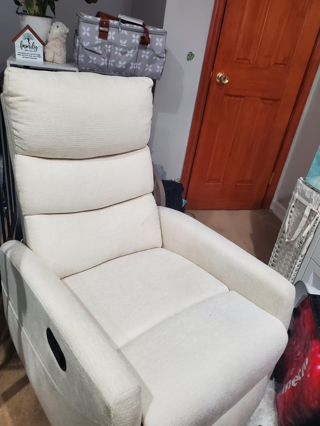 PELUMY 360 Degree Swivel Rocker Recliner with Heat & Vibration Massage, Glider Rocking Chair for Adults, Compact Recliner for Living Room, Small Spaces, Nursery, Bedroom (Breathable Leather, Creamy Beige) customer photo 1